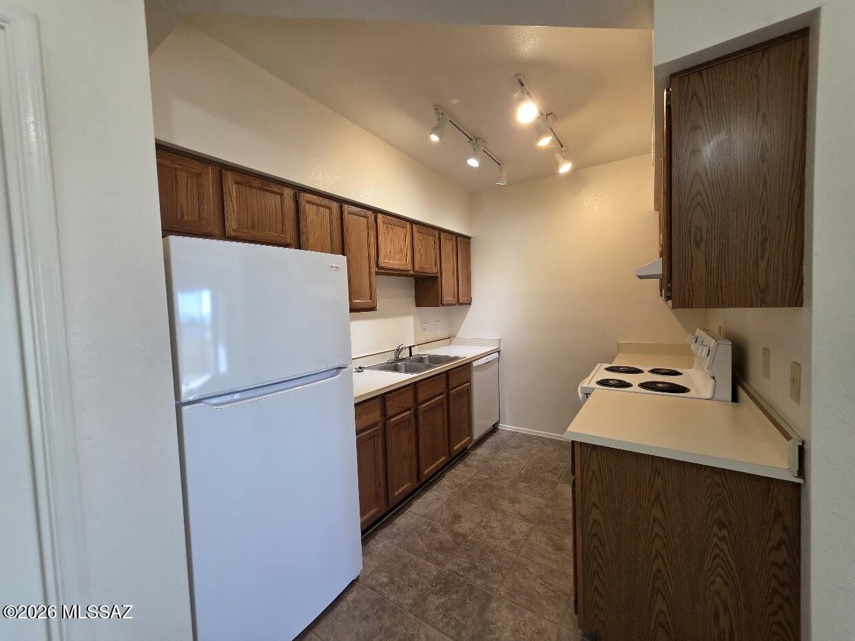 Sunrise Springs - Residential Lease