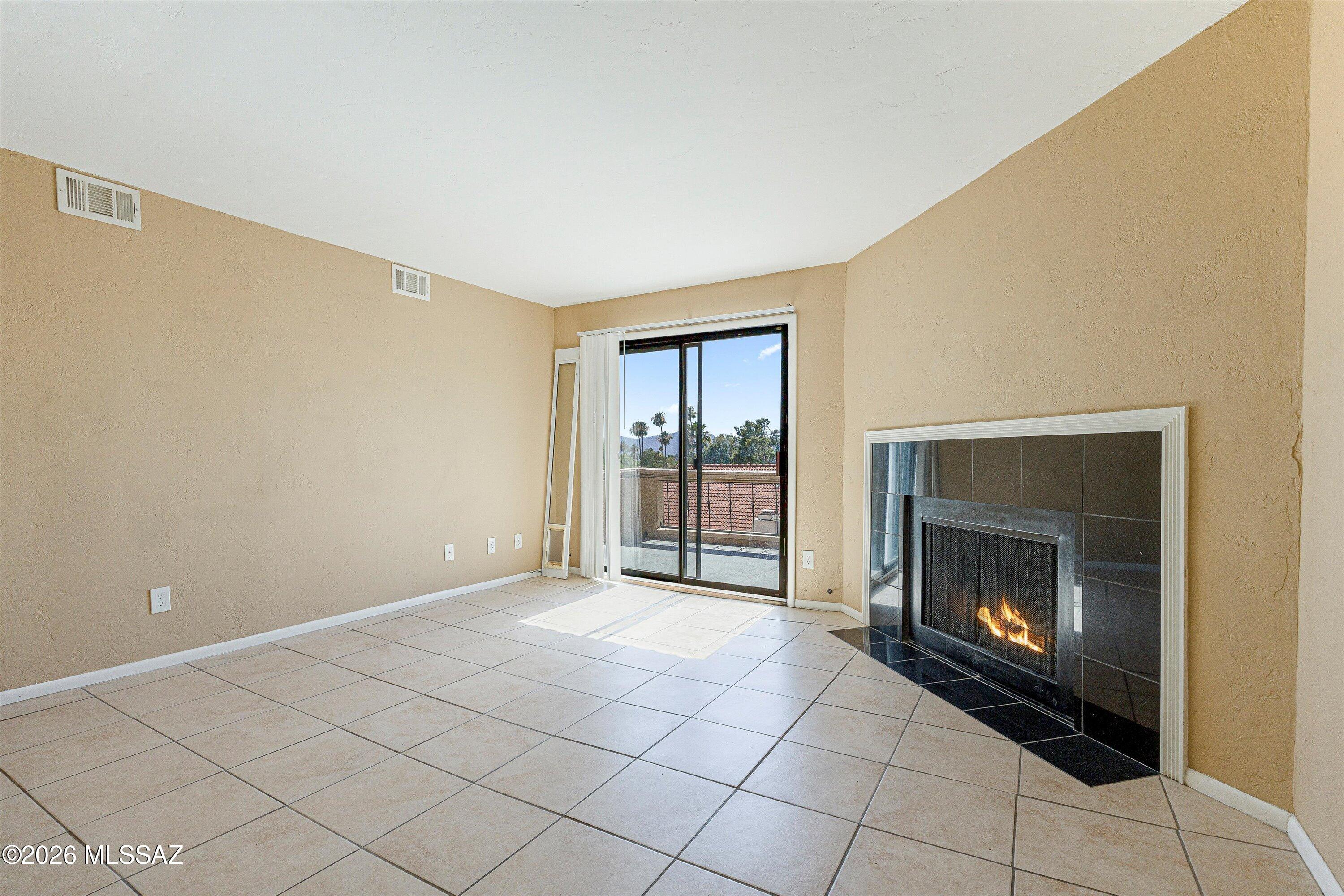 6335 N Barcelona Lane 723