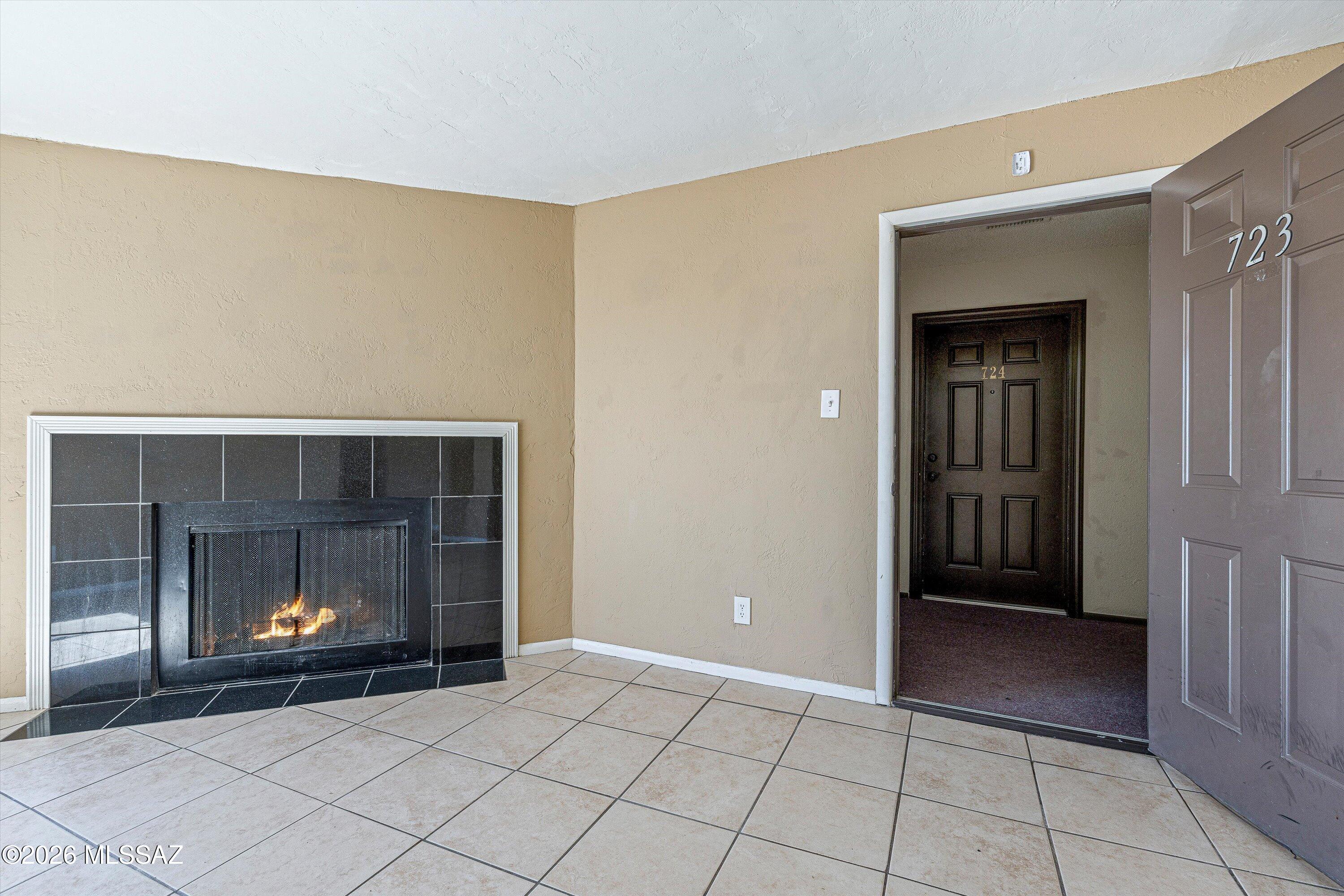 6335 N Barcelona Lane 723