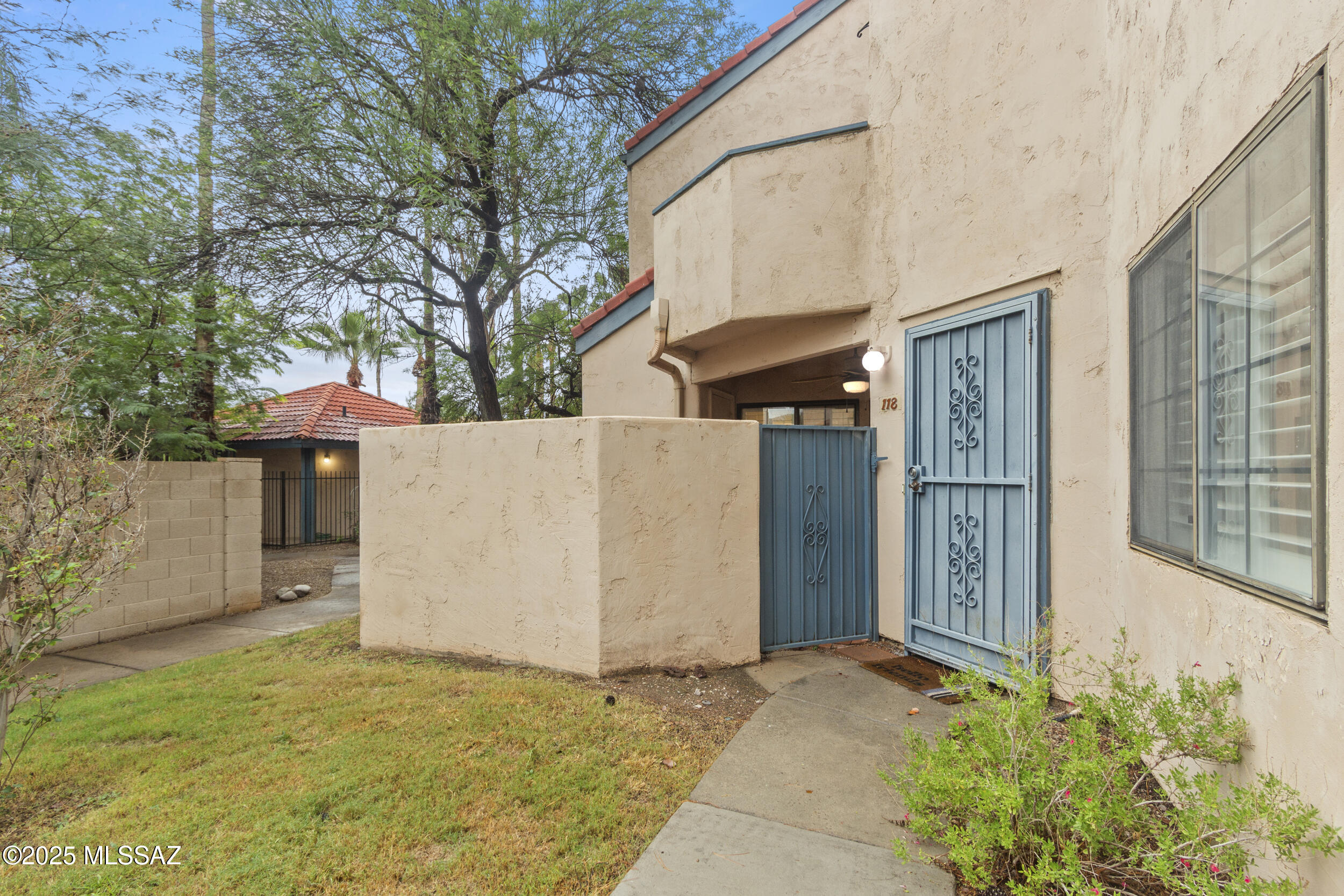 4281 N River Grove Circle APT 118