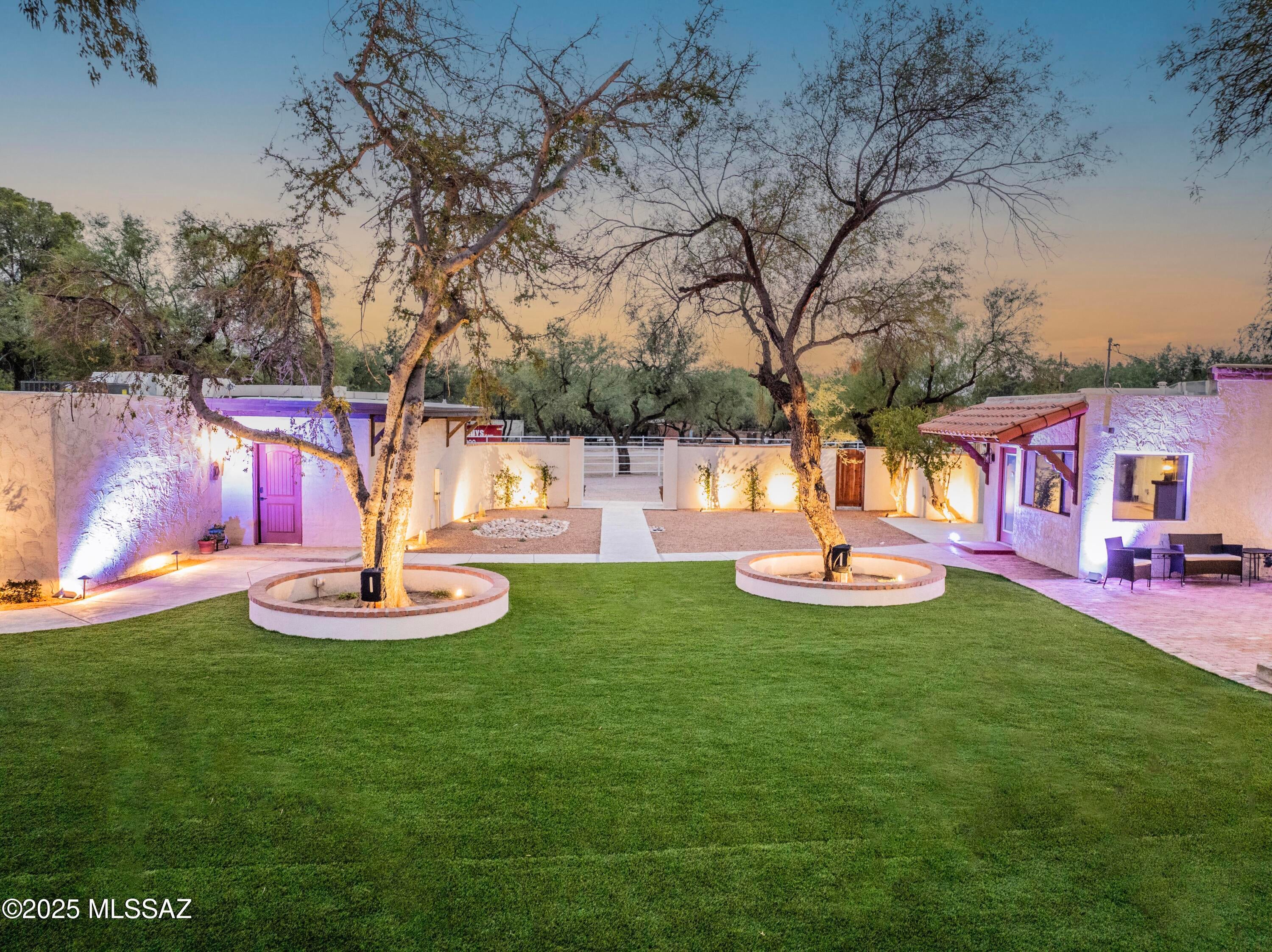10700 E Tanque Verde Road