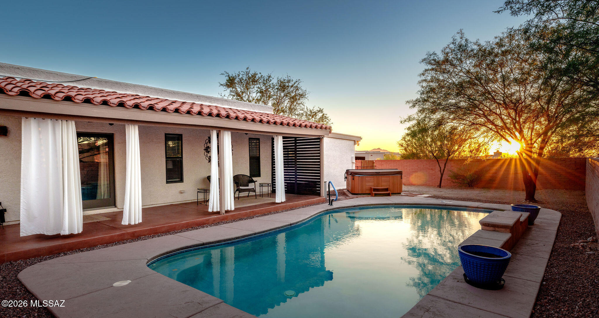8625 N Sunnyslope Drive