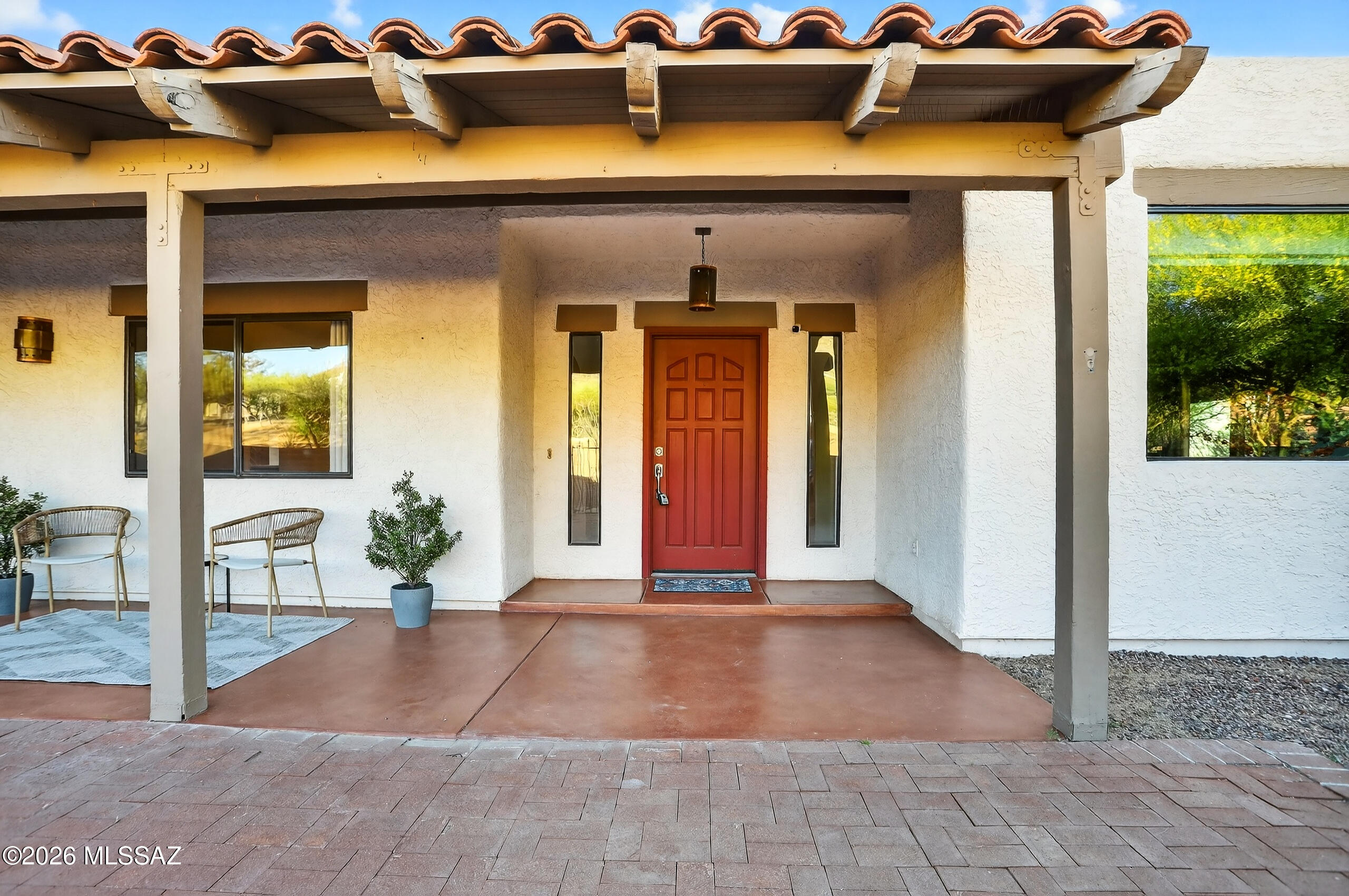 8625 N Sunnyslope Drive