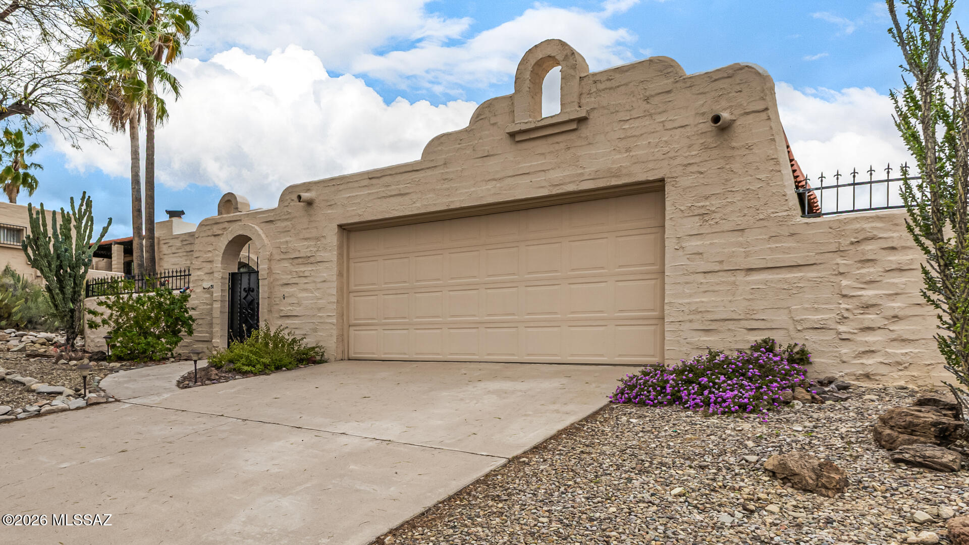 810 N Camino Santiago 31