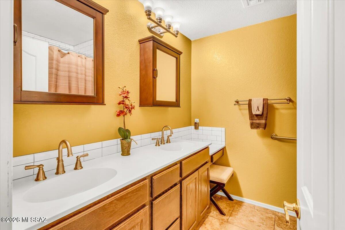 Canada Heights(1-68) - Residential