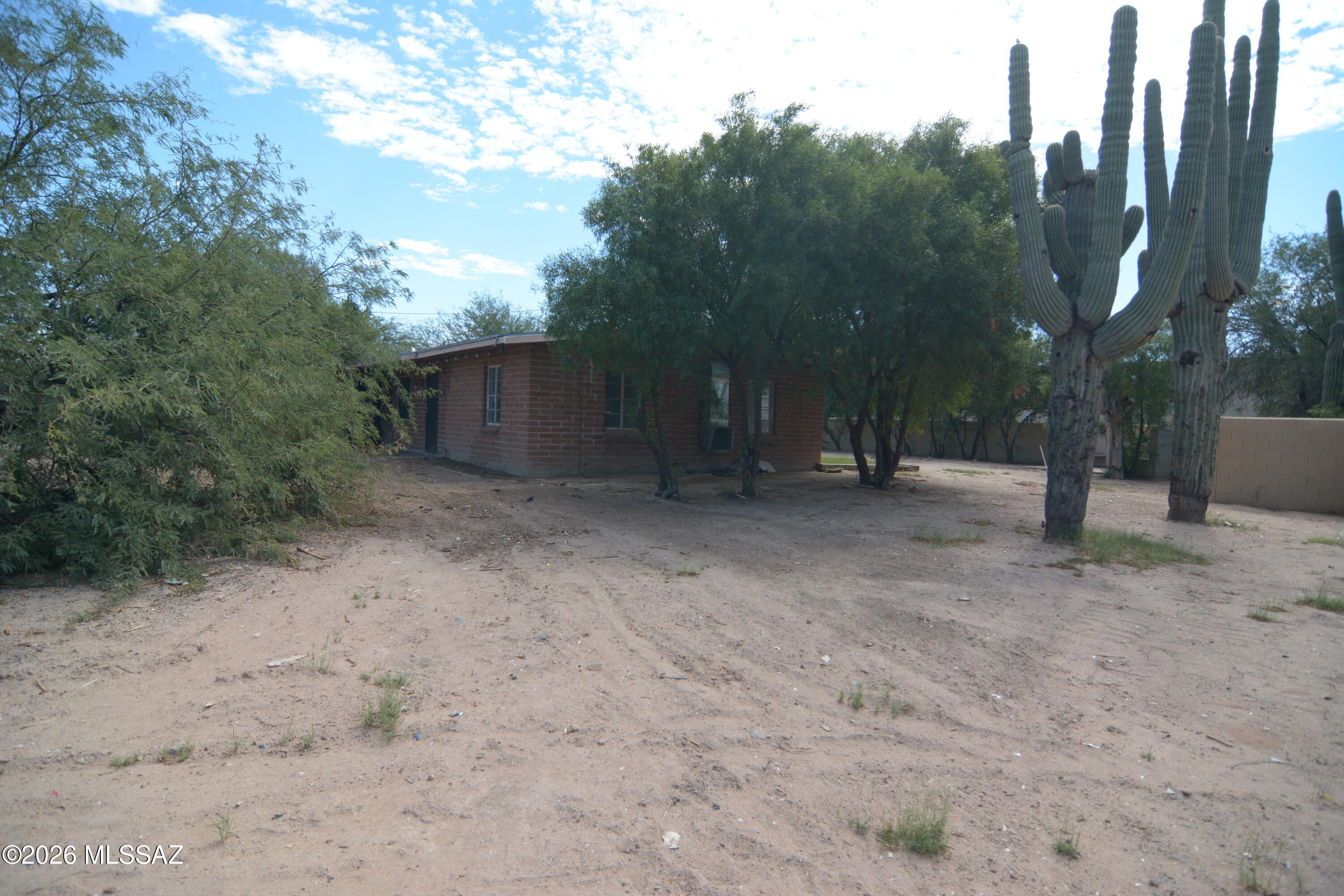 1206 E Drexel Road