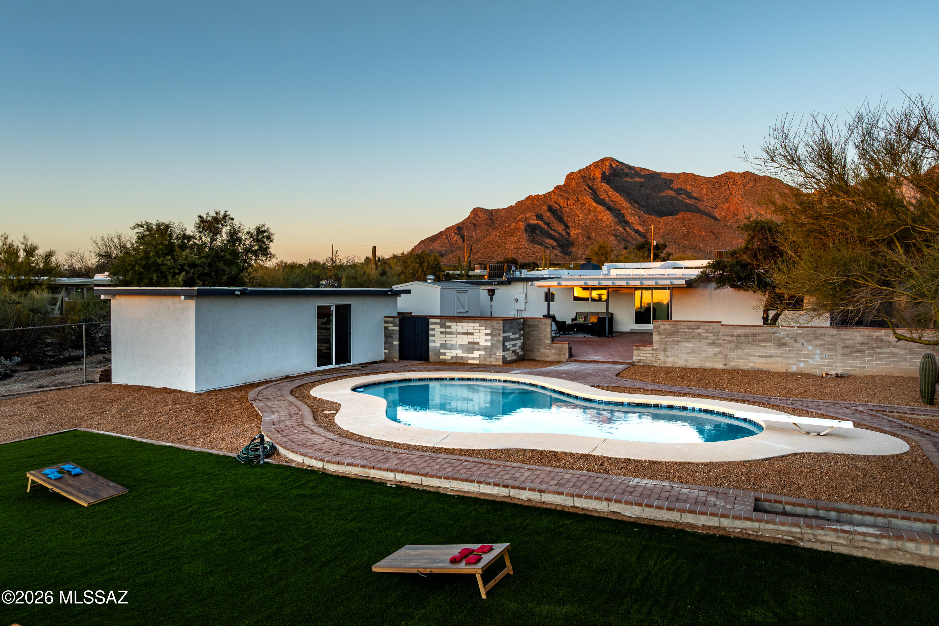 Suffolk Hills (1-44,1A&1B&BLKA&B) - Residential