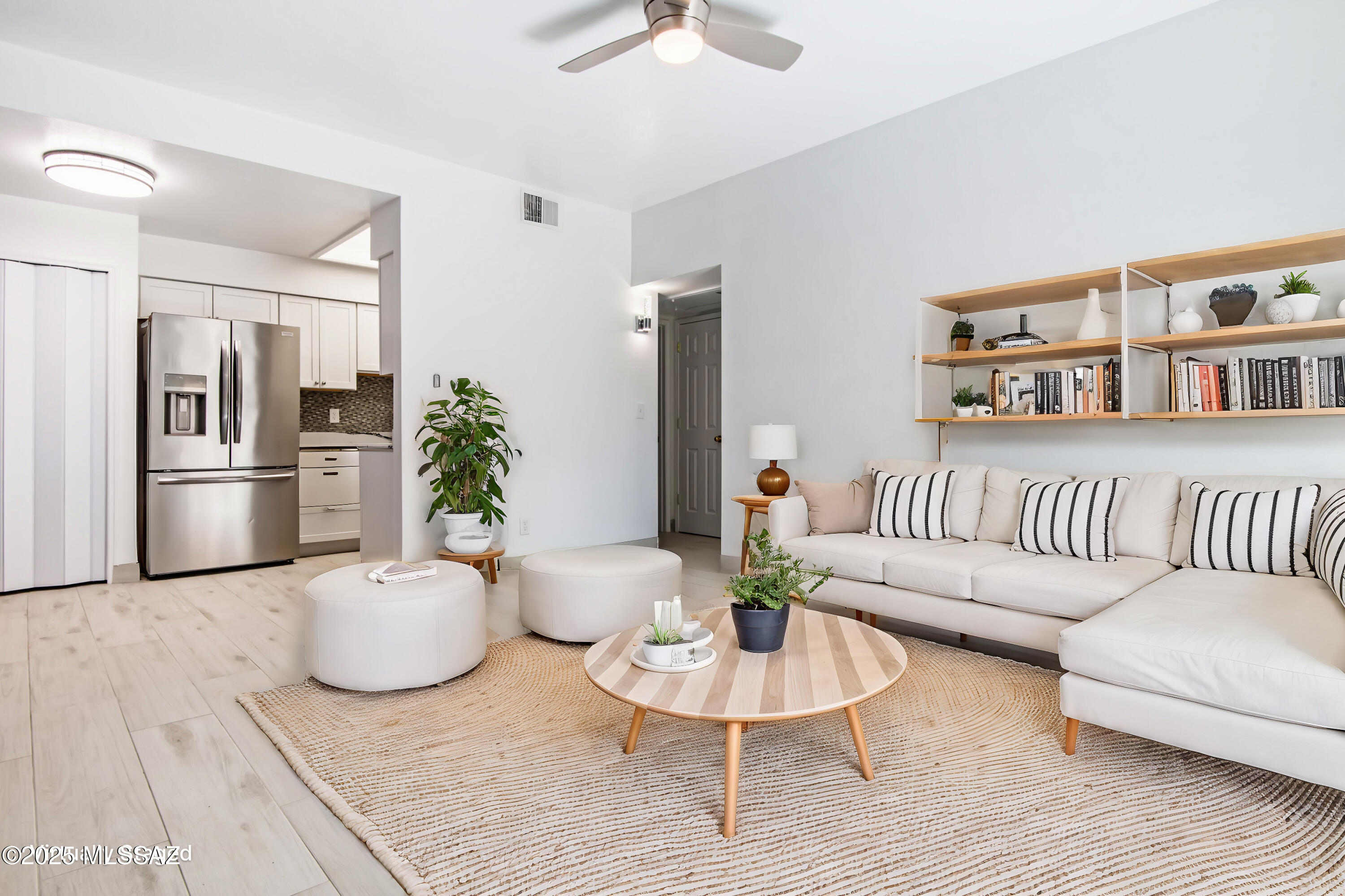 5750 N Camino Esplendora 115