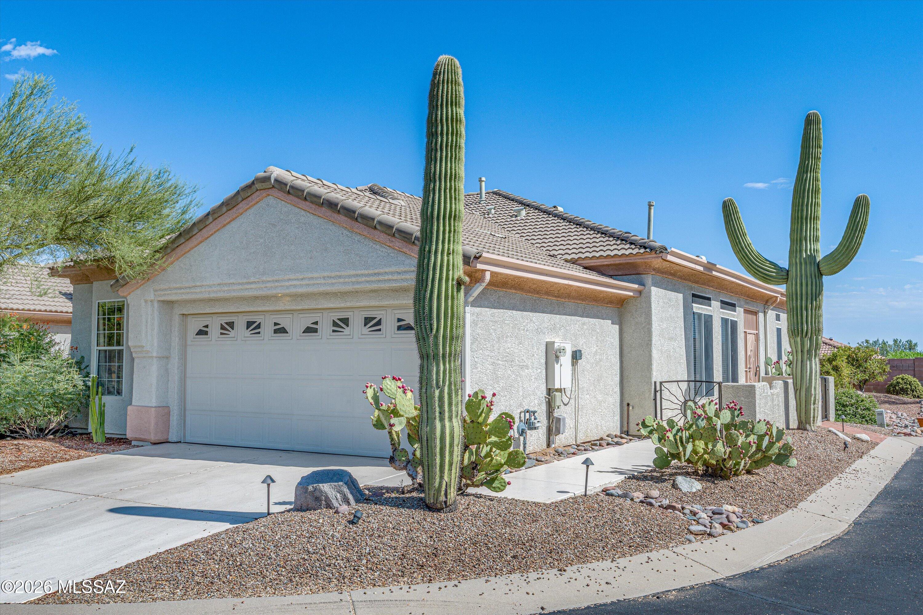 5365 W Owlclover Place