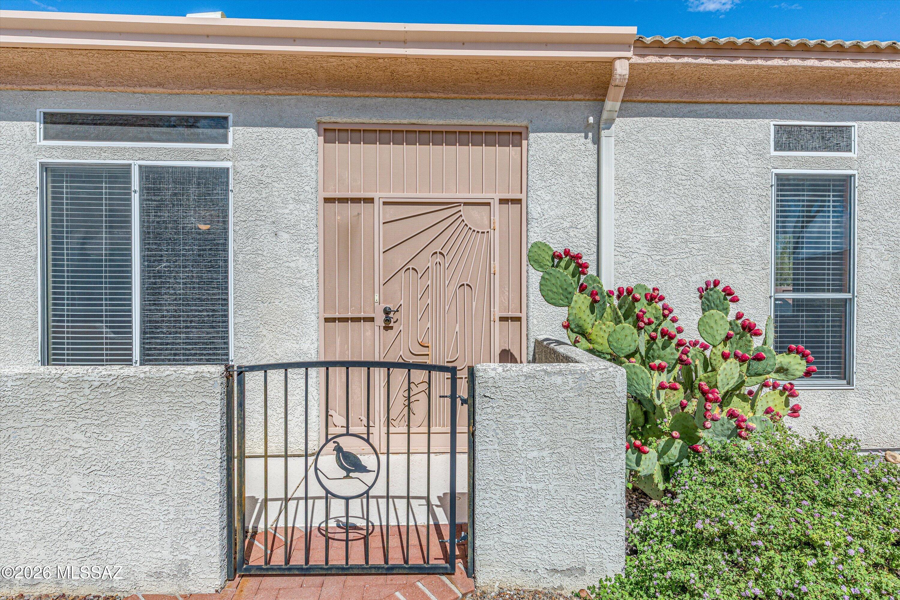 5365 W Owlclover Place