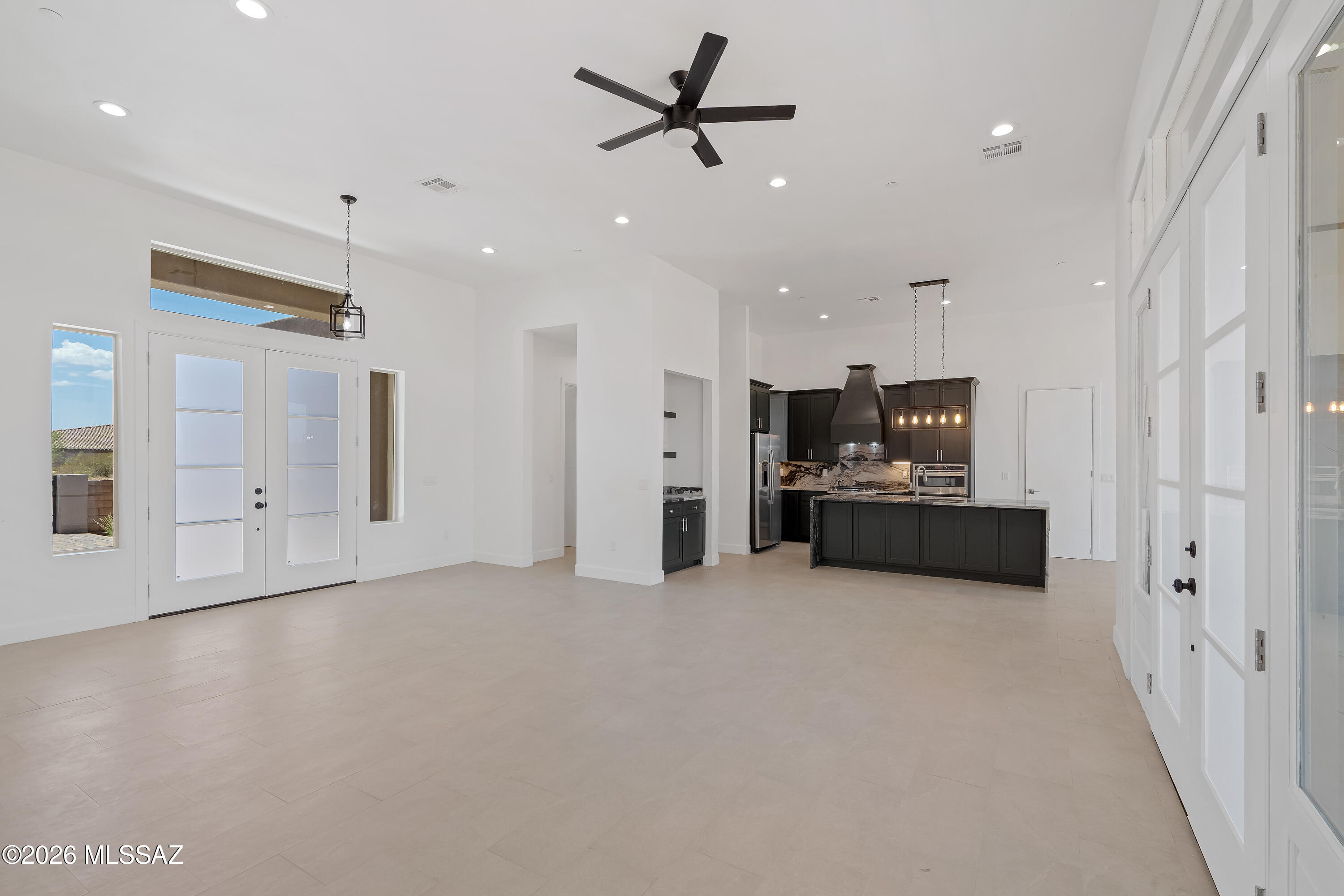 2451 E Old Stone House Trail