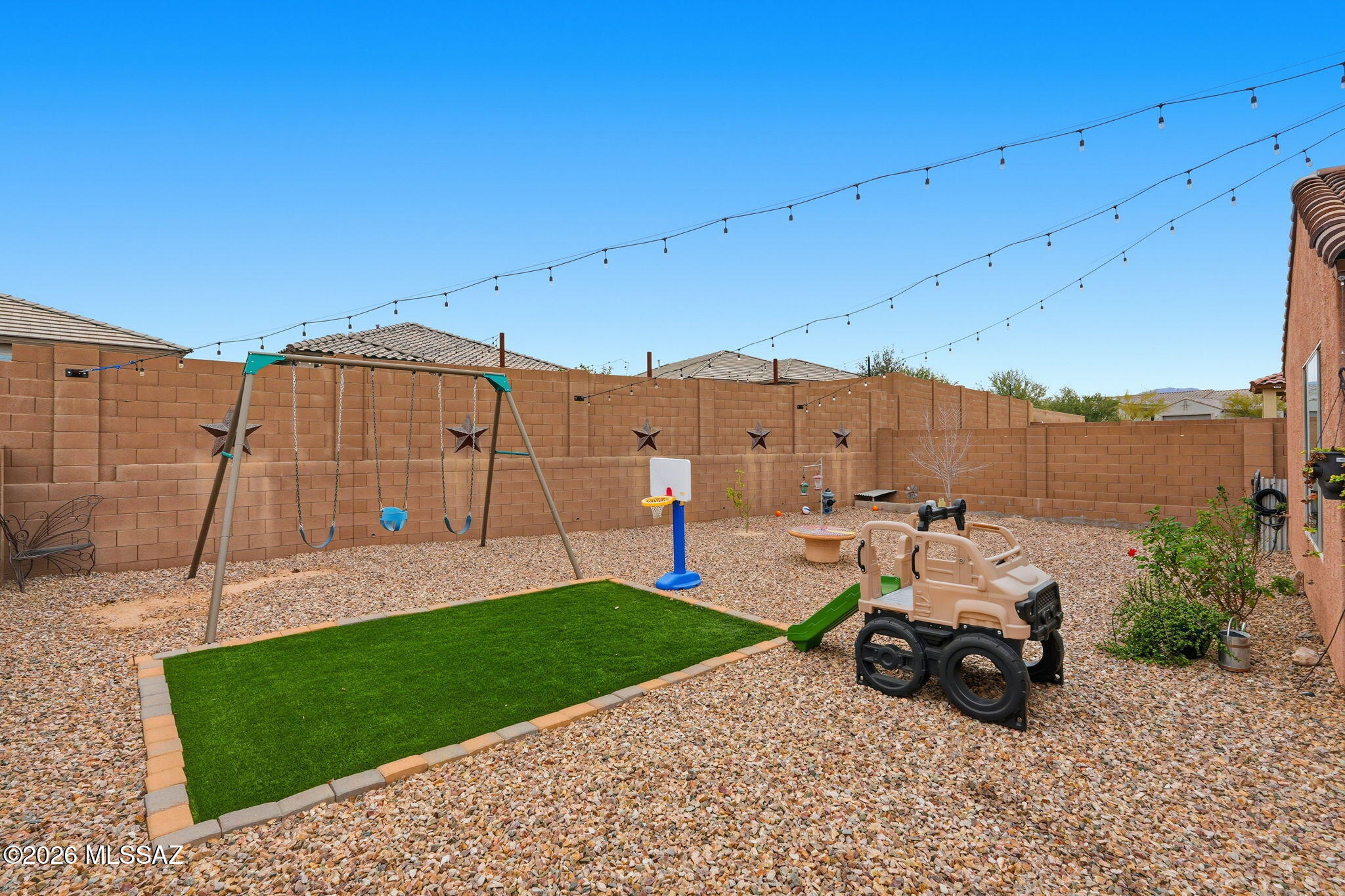 Camino De Oeste SQ20171600112 - Residential