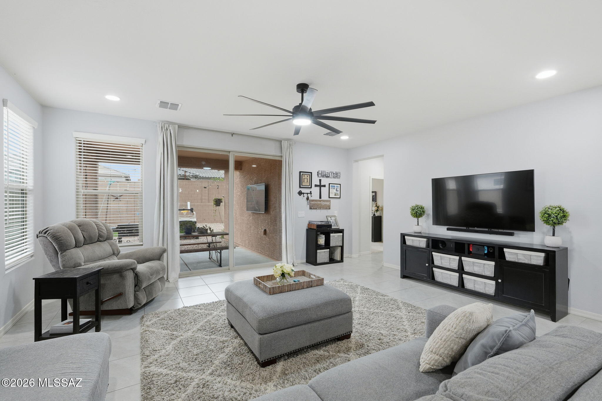 Camino De Oeste SQ20171600112 - Residential