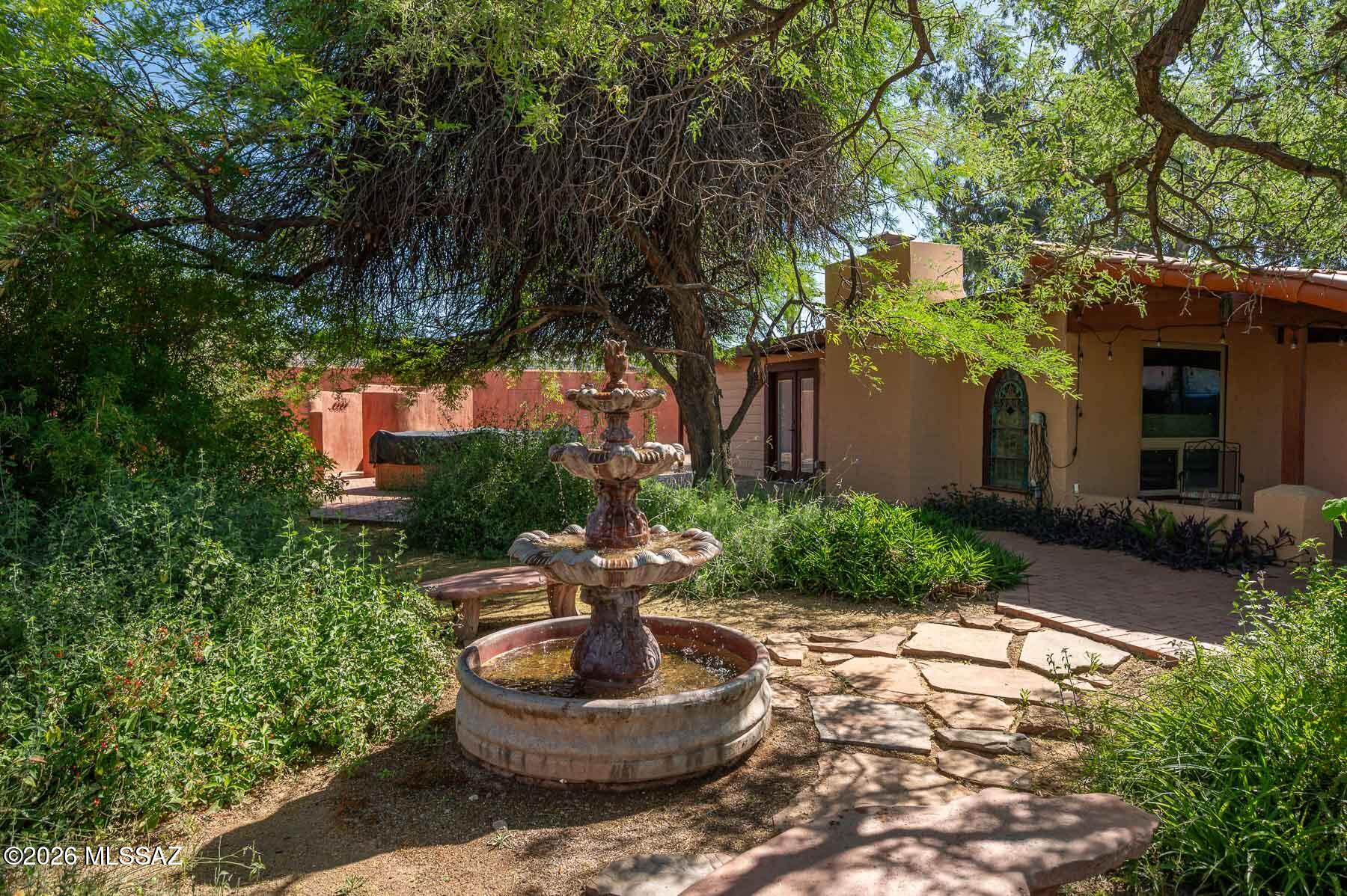 Broadway Manor - Residential