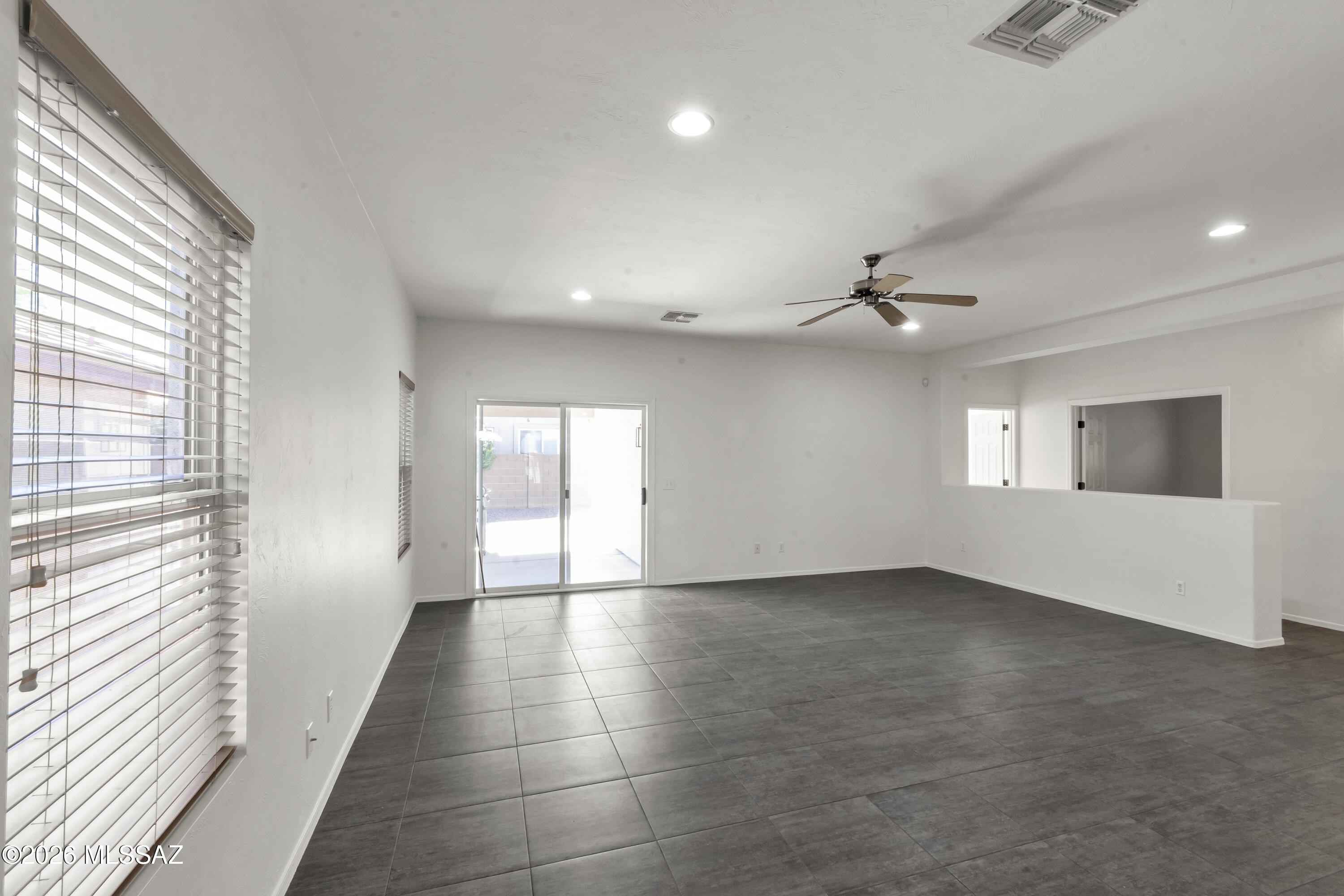 739 W Buffalo Grass Drive