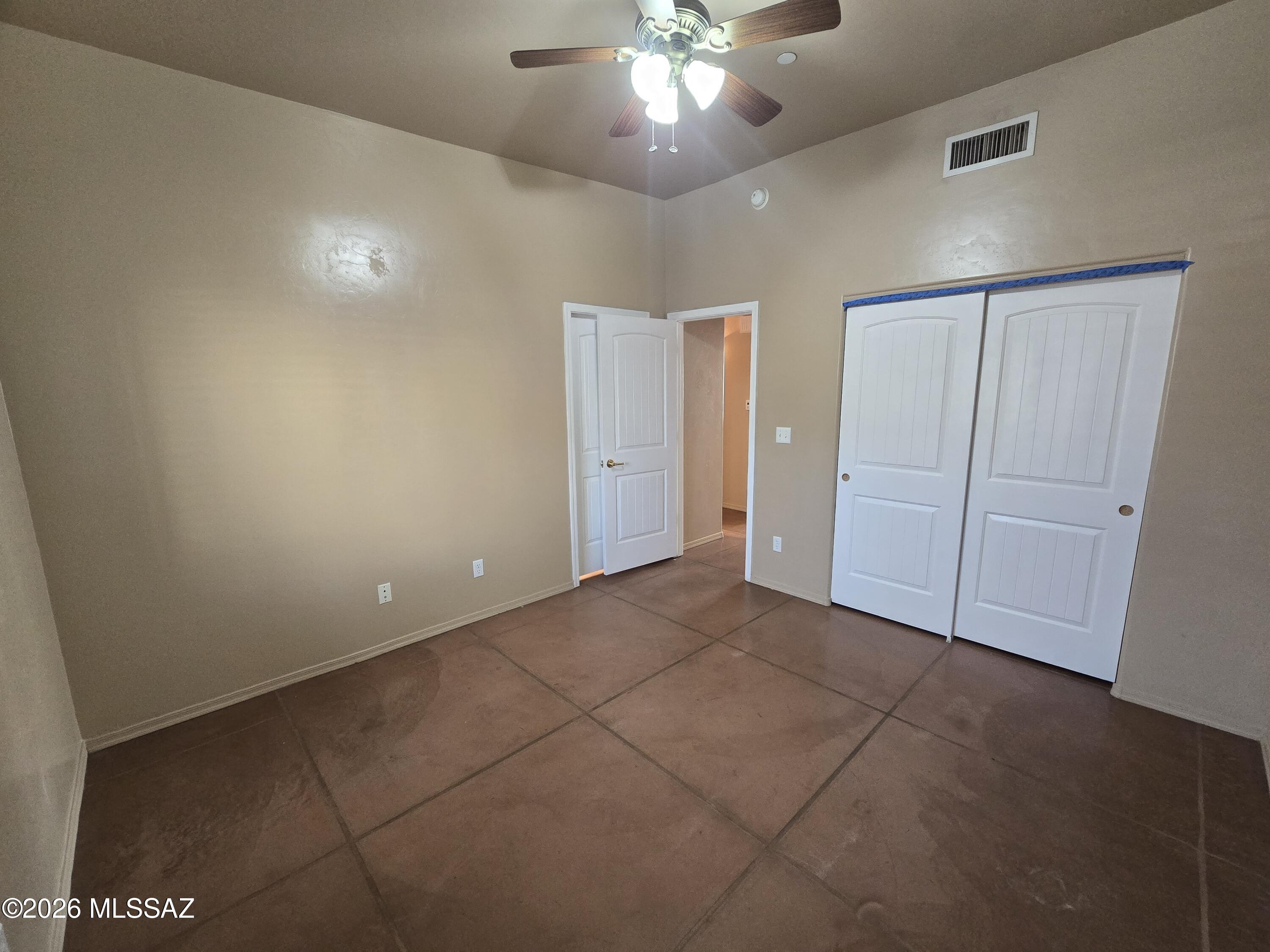 2601 E. Prince Rd. (1-20) - Residential Lease