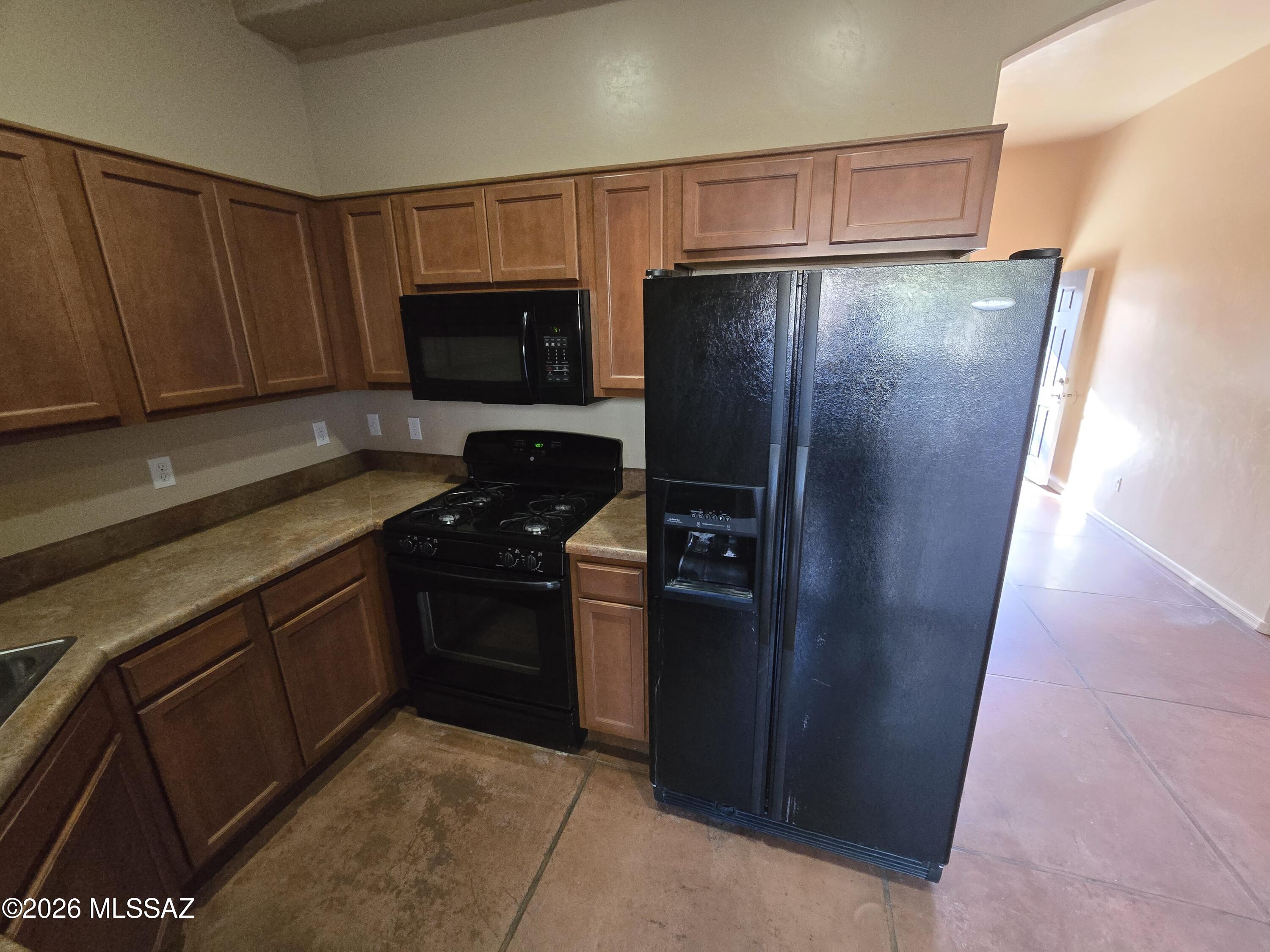 2601 E. Prince Rd. (1-20) - Residential Lease