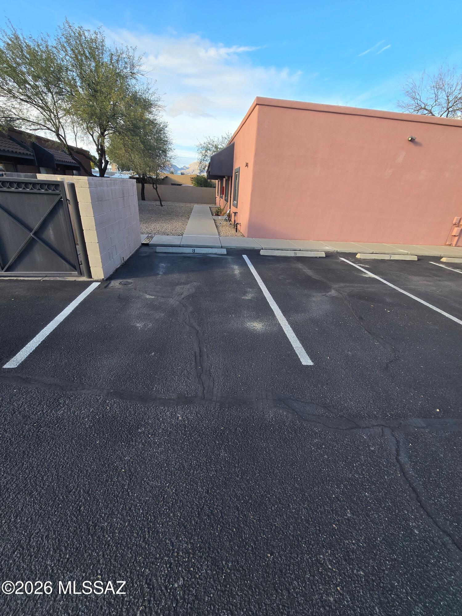 2601 E. Prince Rd. (1-20) - Residential Lease