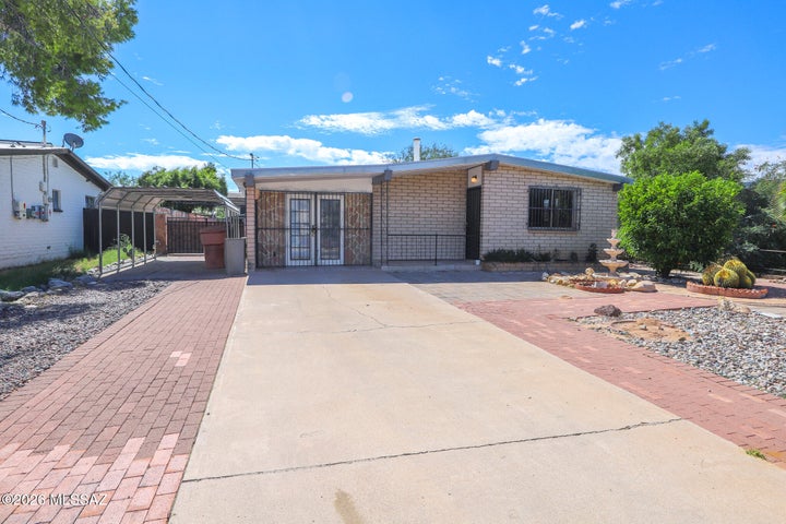 Photo 1 of 19 — 5008 E Adams Street, Tucson, AZ 85712