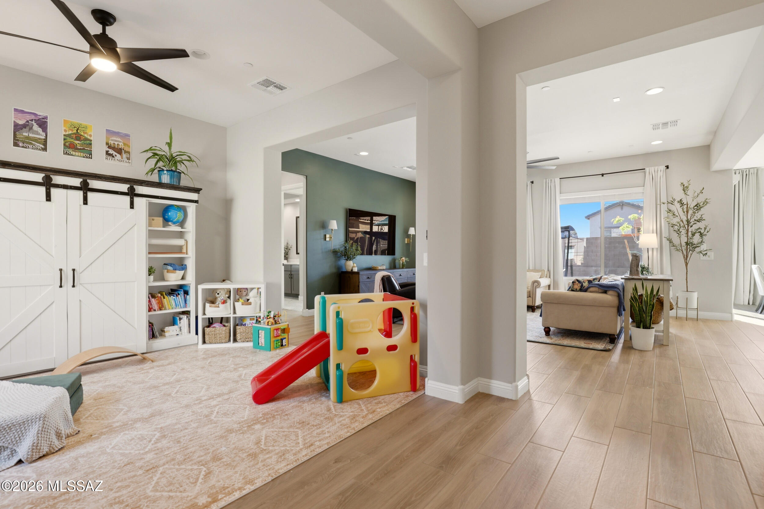 10937 N Ledge Stone Drive