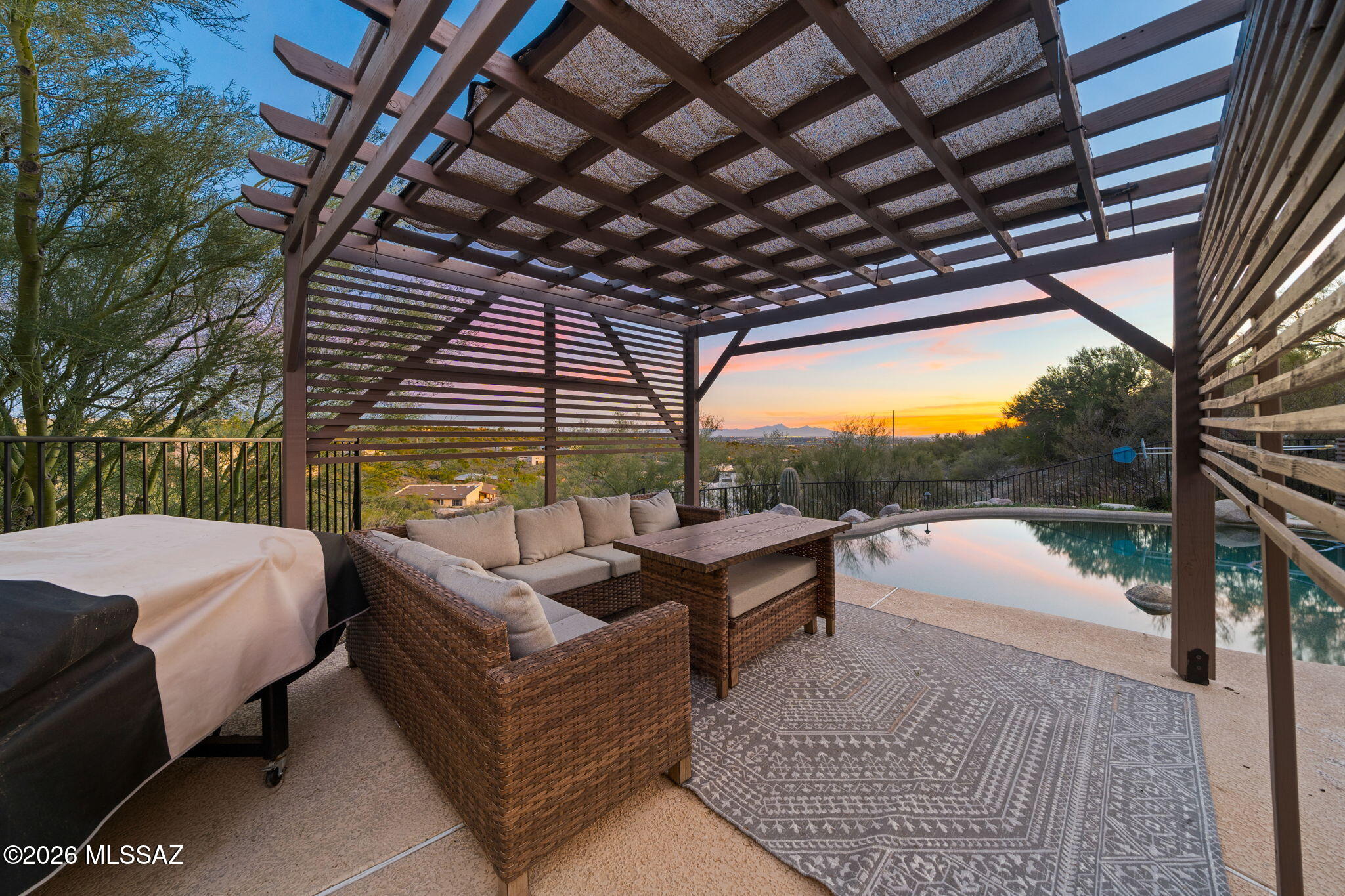 5781 E Paseo Cimarron