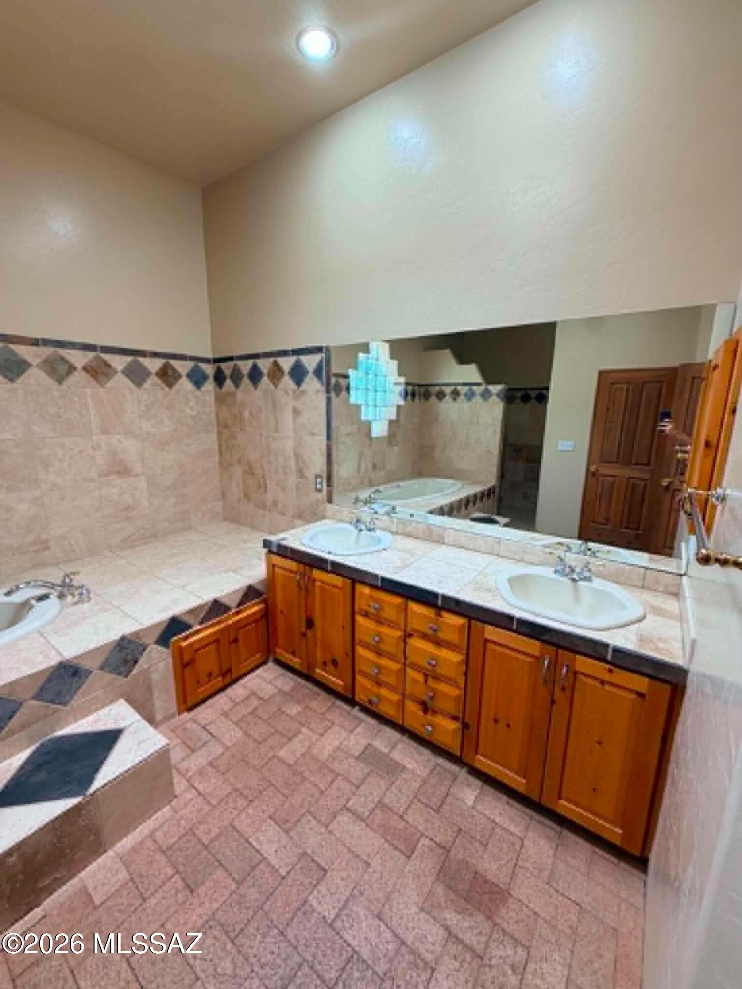 Unsubdivided - Residential Lease