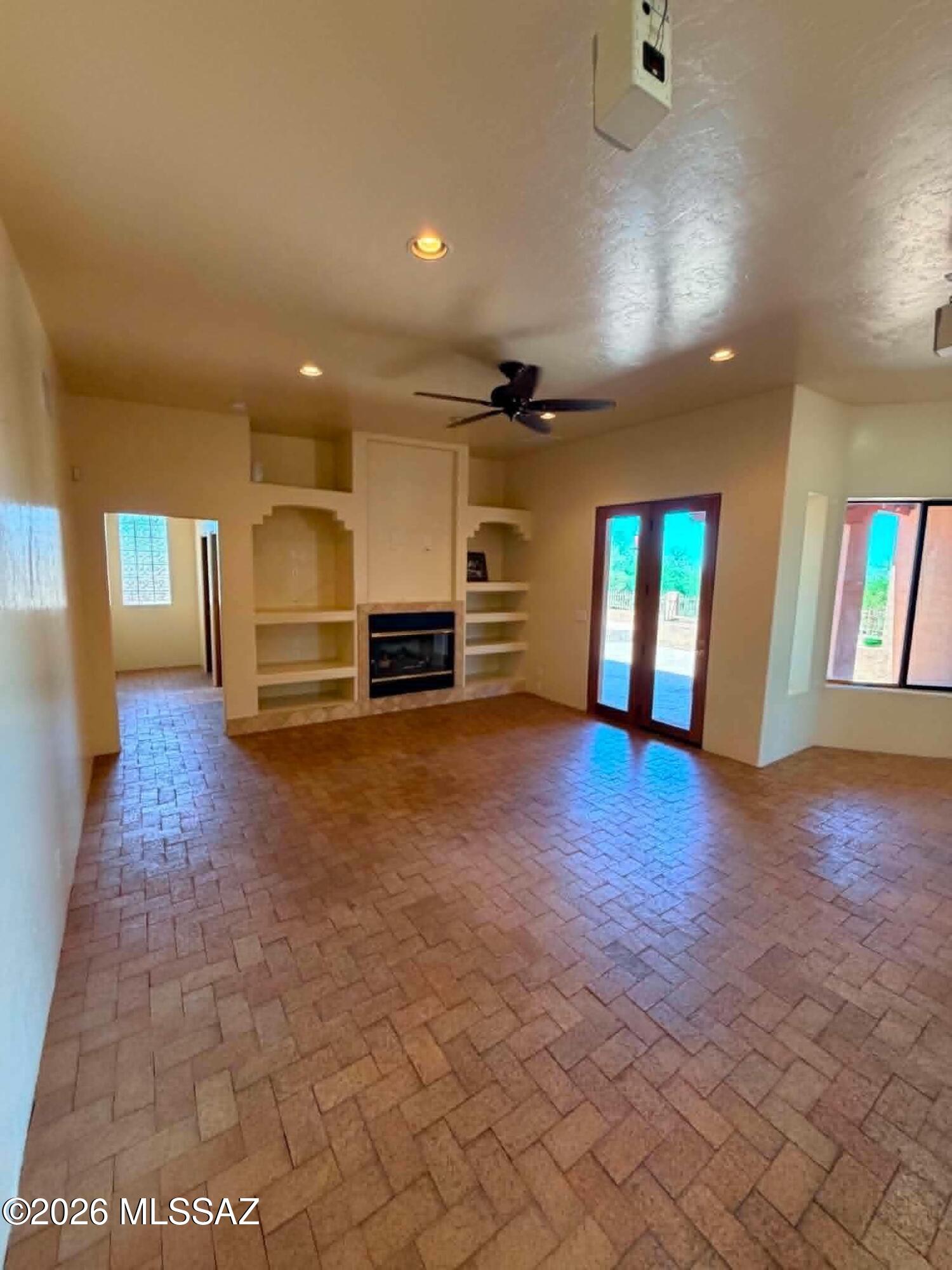 Unsubdivided - Residential Lease