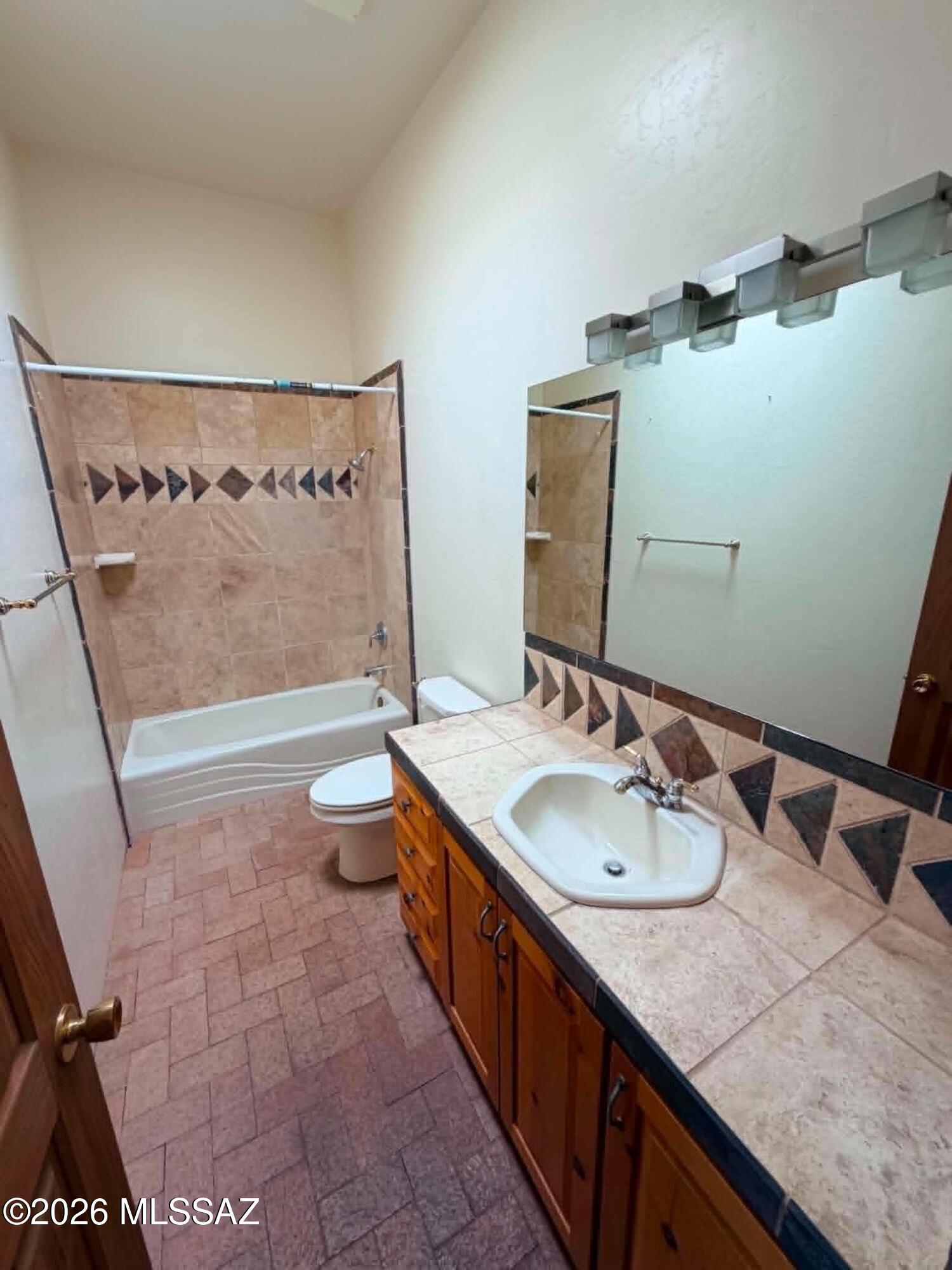 Unsubdivided - Residential Lease