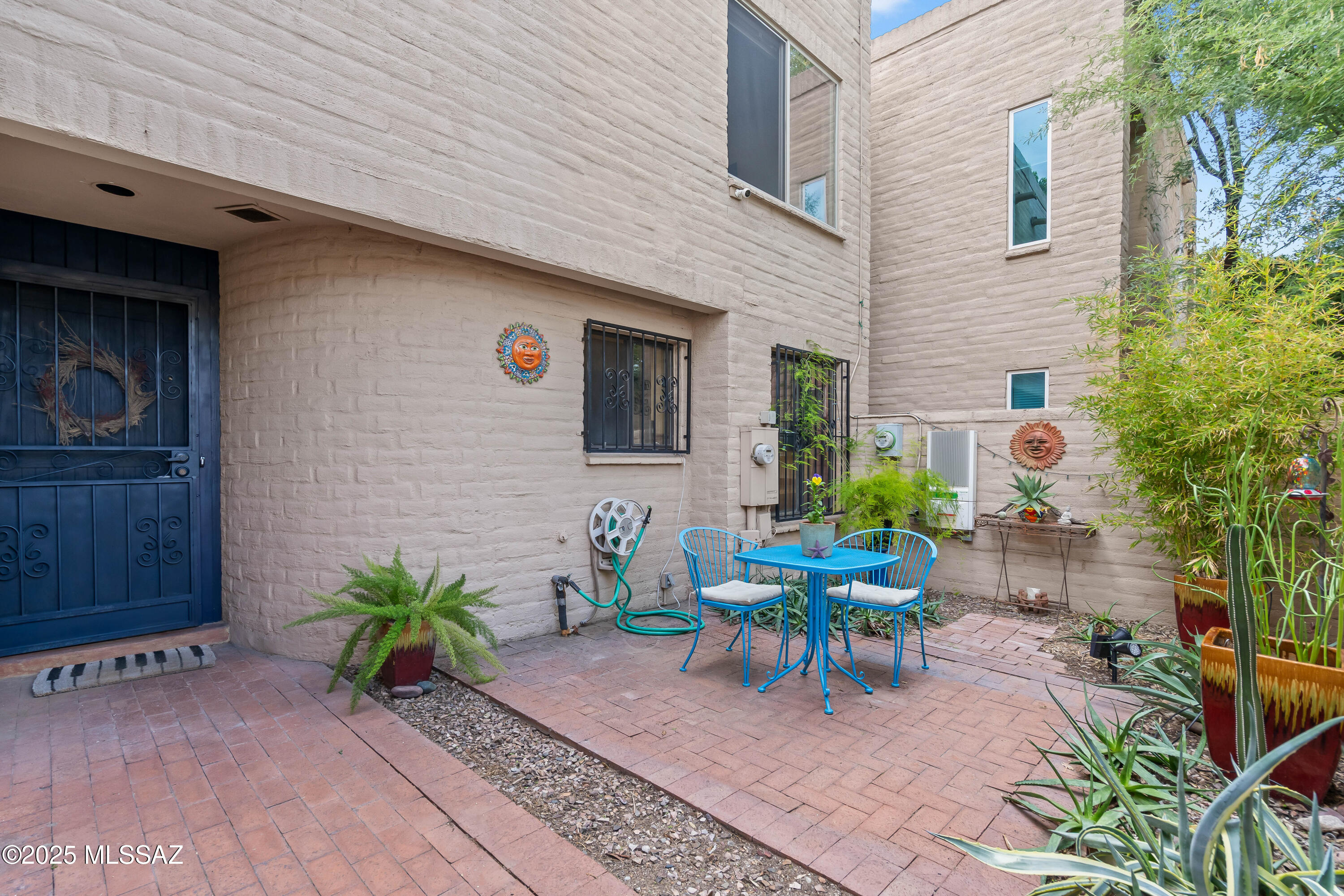 2828 E Sierra Vista Road