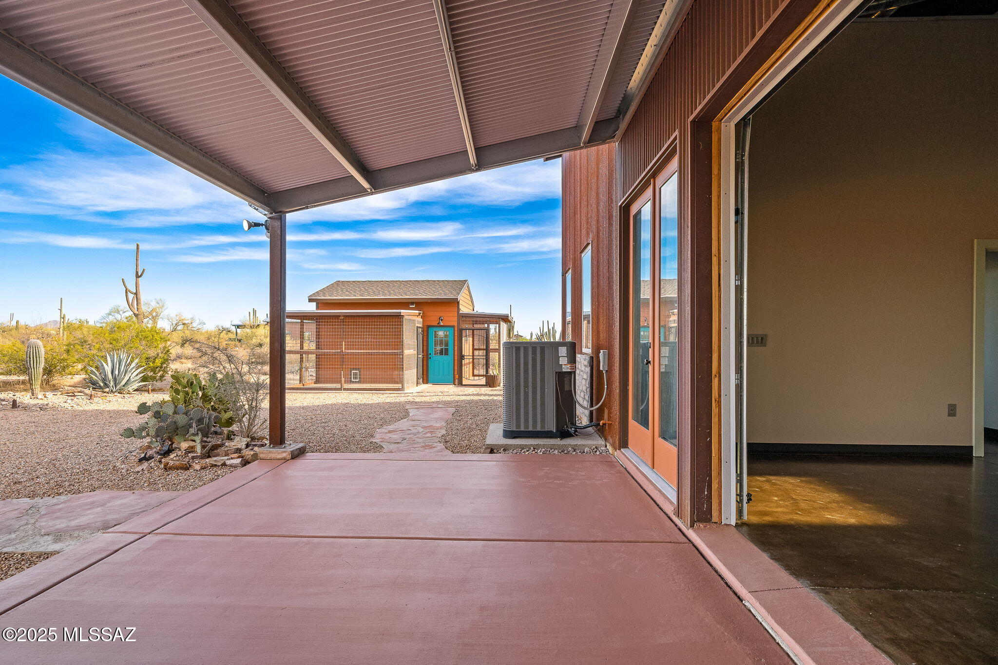 33977 S Twin Hawk Lane