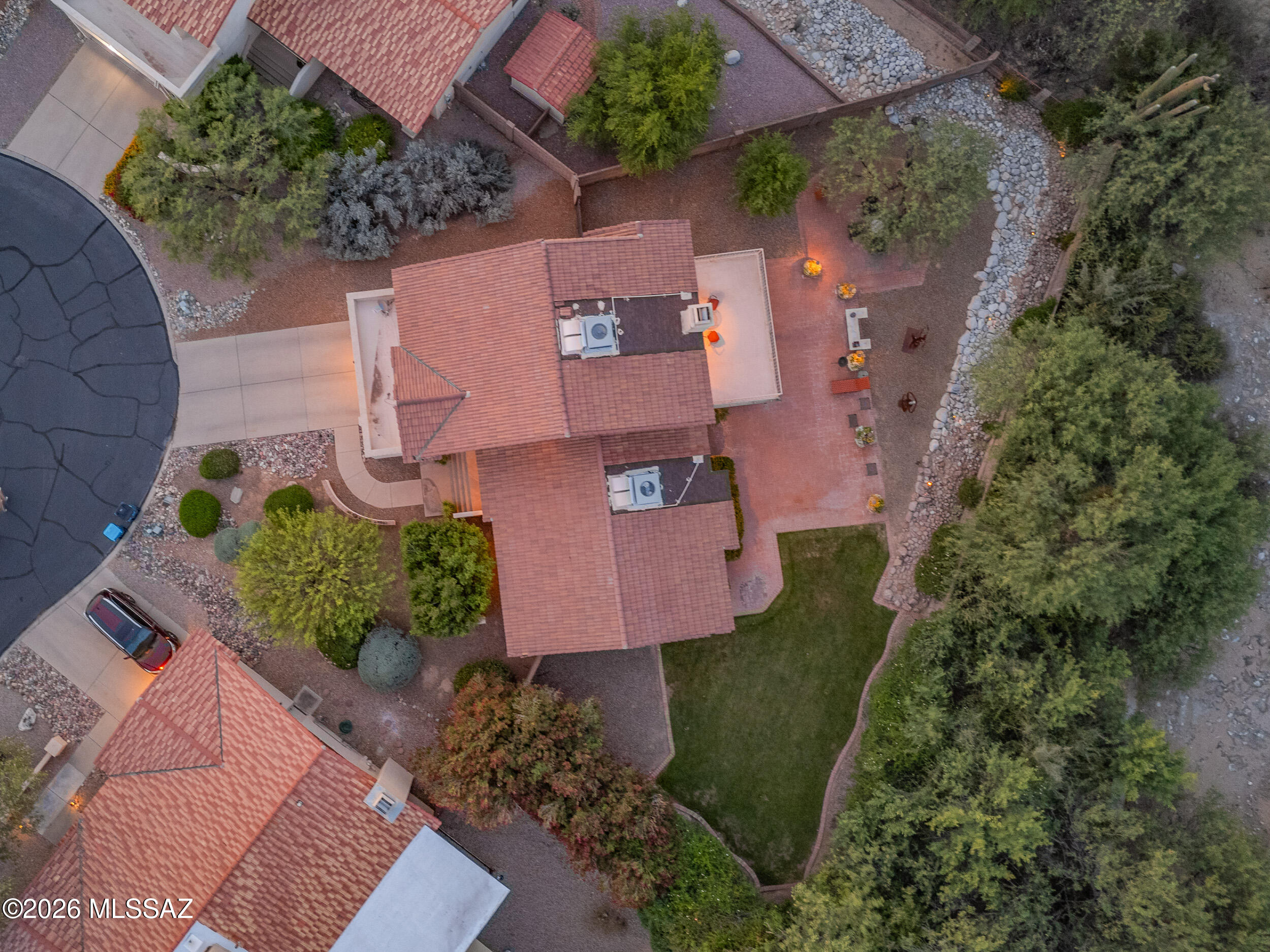 5716 N Via Umbrosa