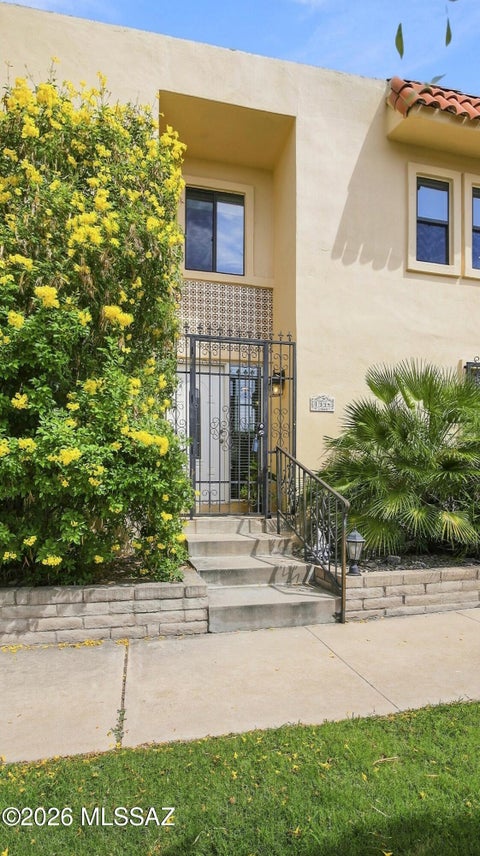 Photo of 1334 S Camino Seco, Tucson, AZ 85710 (MLS # 22621954)