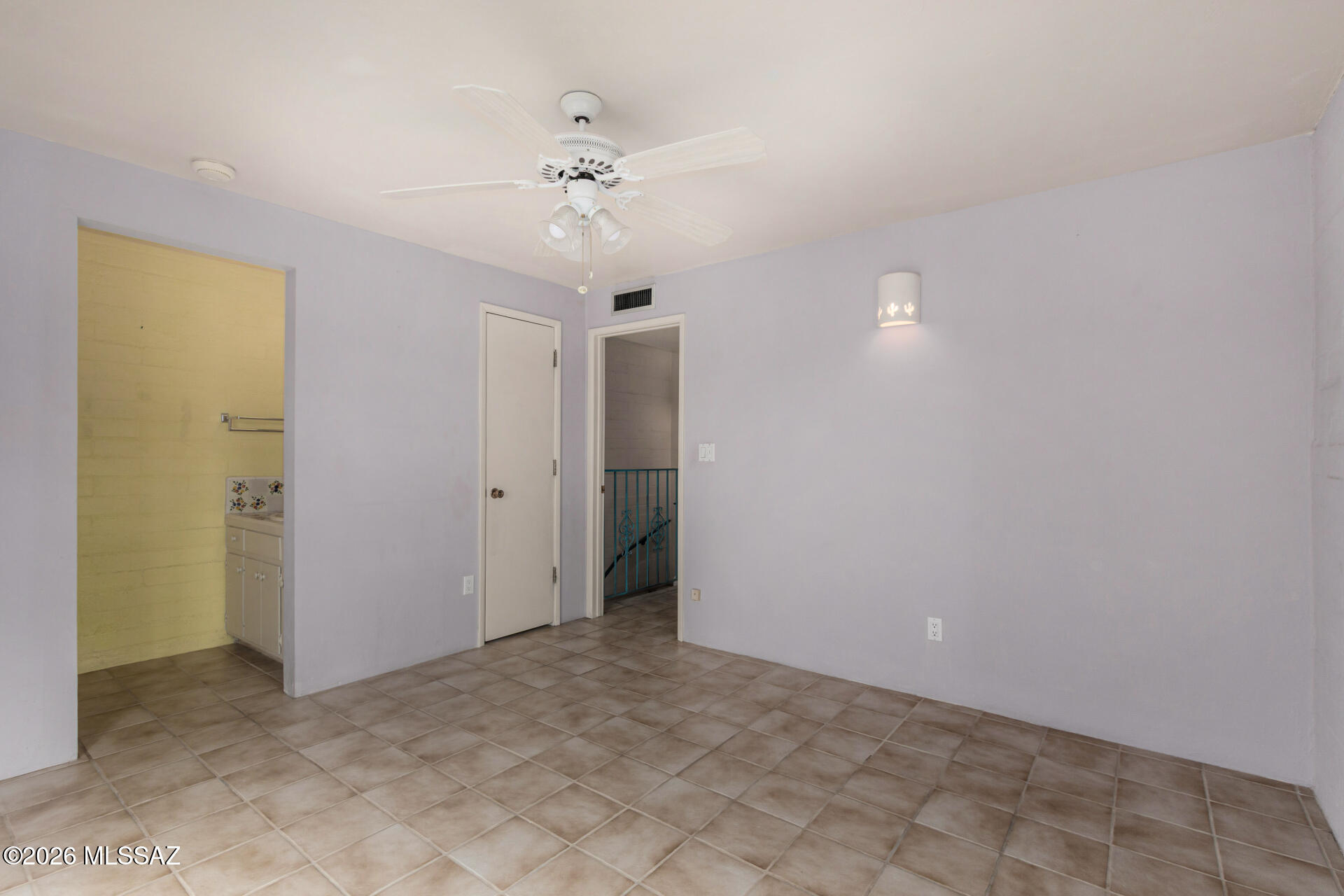 La Plazuela De Las Encantadas (1-19) - Residential