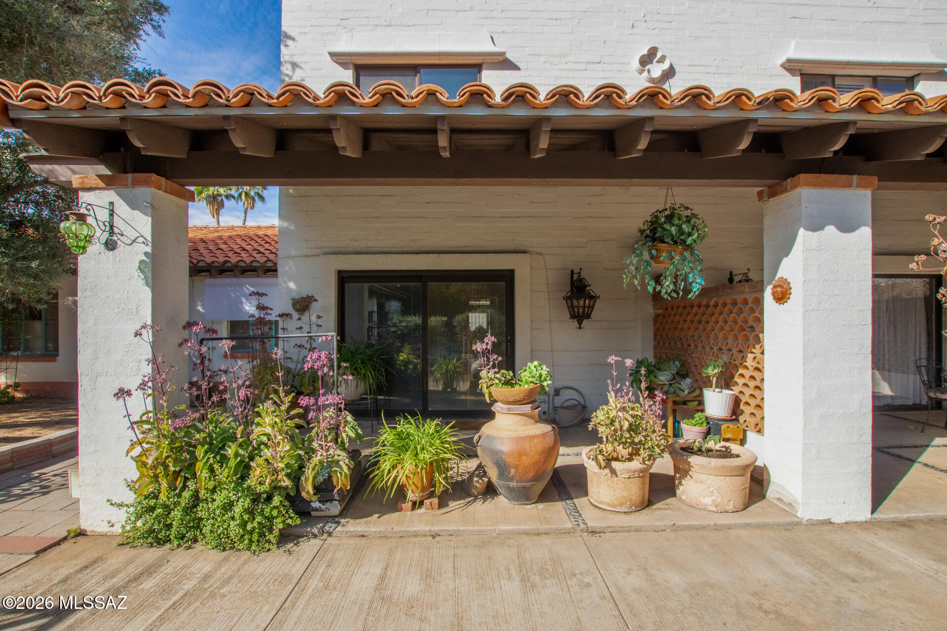 La Plazuela De Las Encantadas (1-19) - Residential
