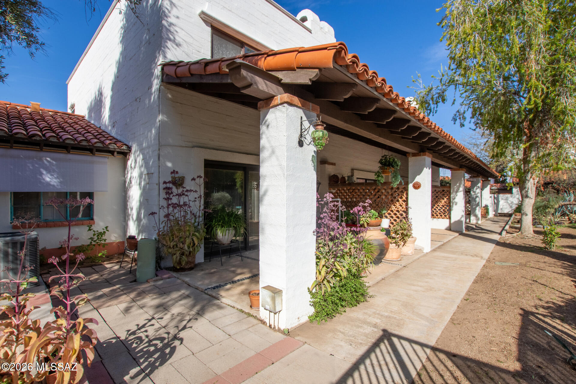 La Plazuela De Las Encantadas (1-19) - Residential