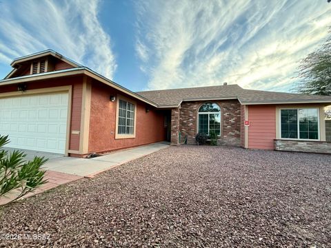 Photo of 3185 W Calle De La Bajada, Tucson, AZ 85746 (MLS # 22603689)