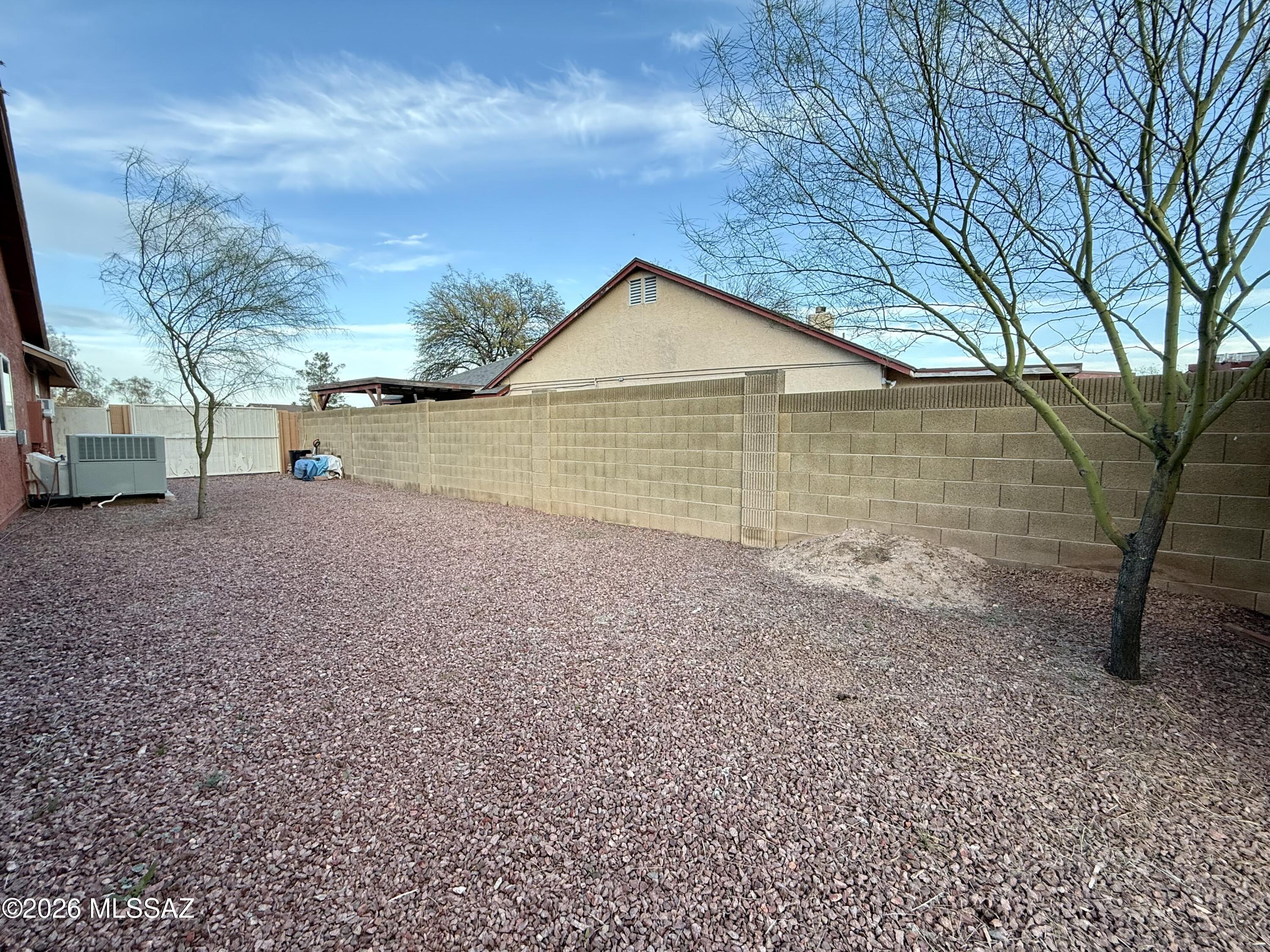 Mission West (1-370) - Residential