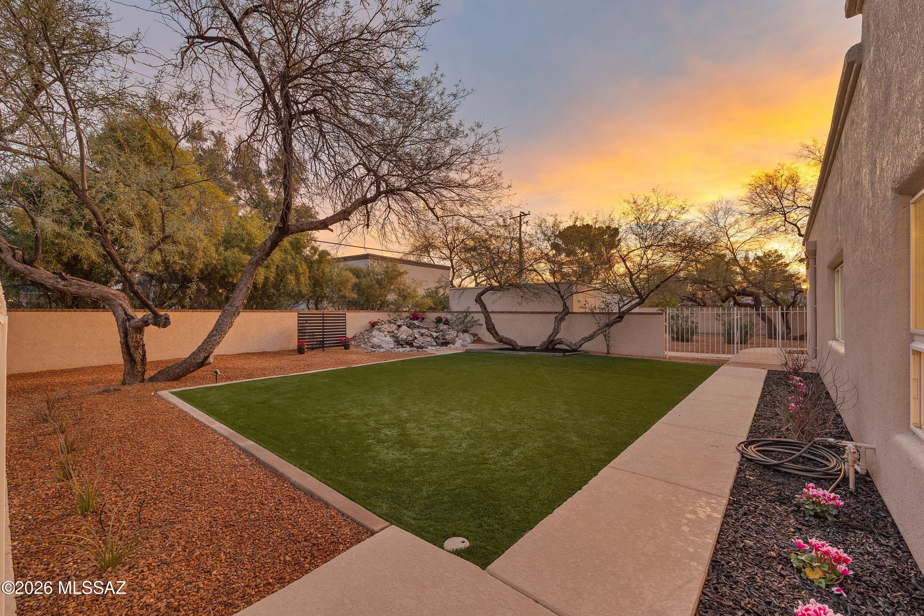 Country Club Estates NO. 3 (1-25) - Residential