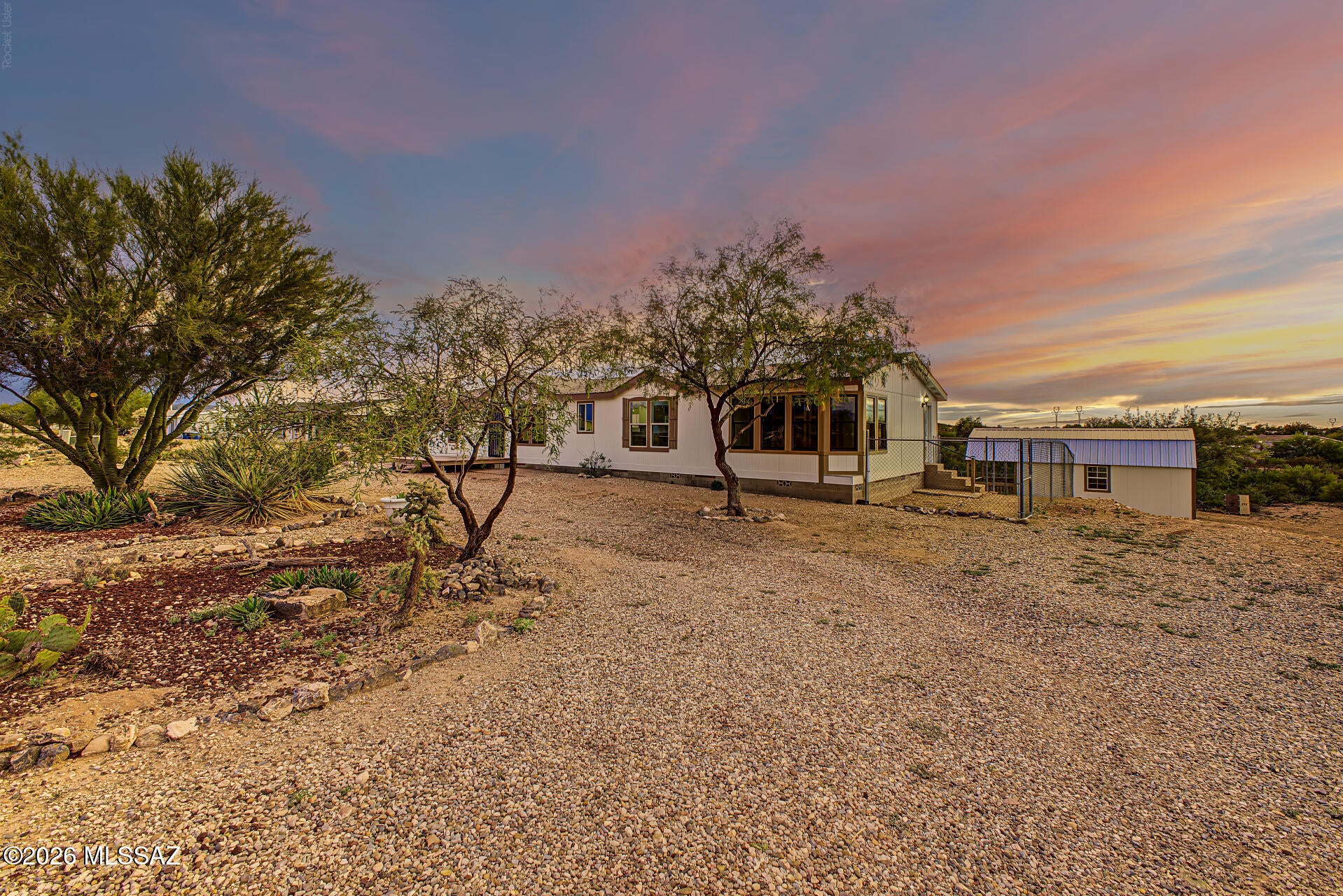 13998 E Race Horse Place