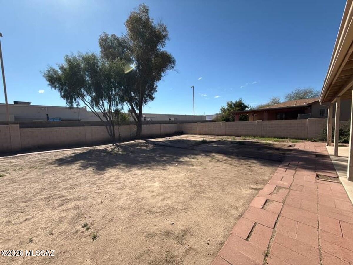 Oakmore At Midvale (1-65) - Residential Lease