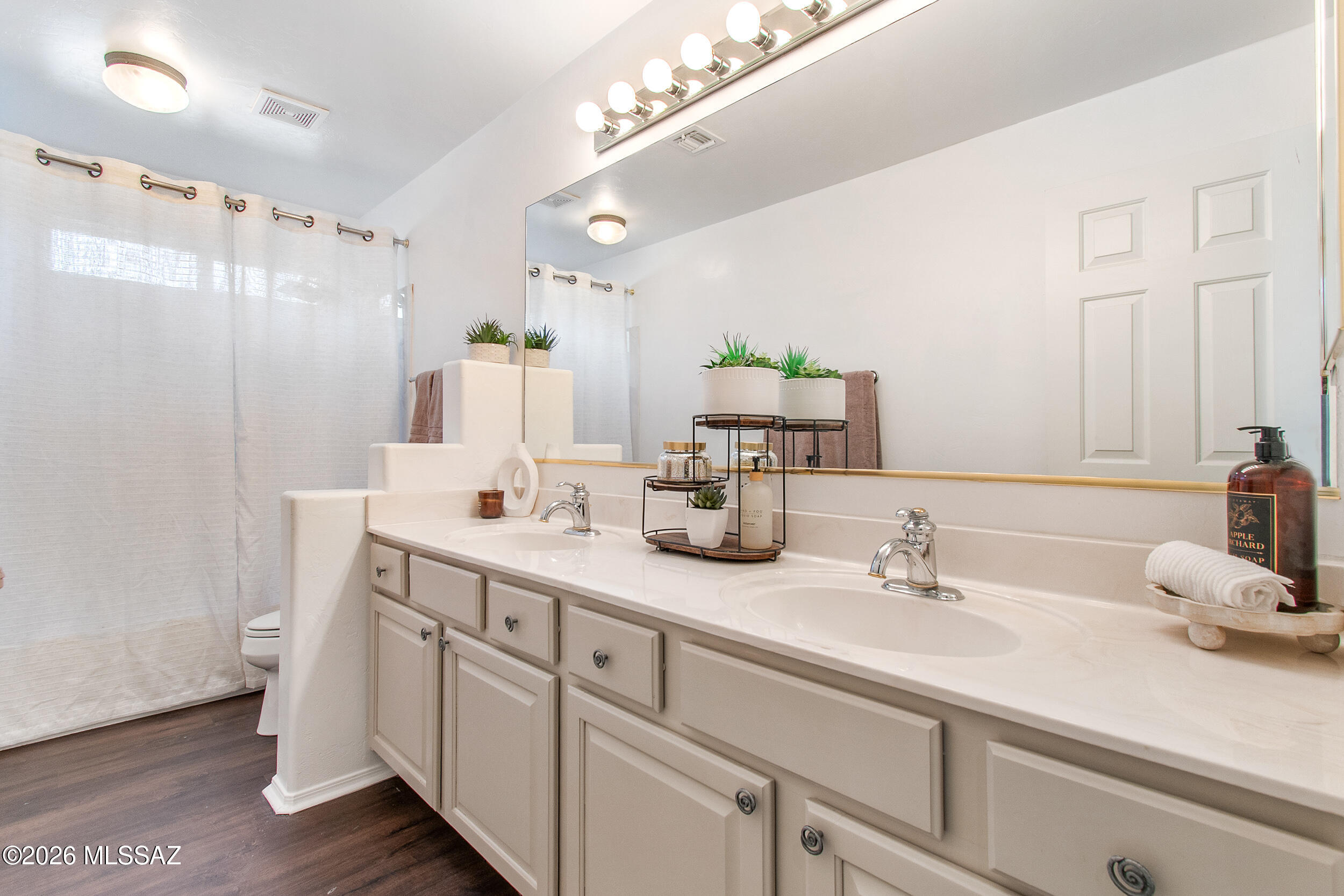 La Buena Vida Estates (39-73) - Residential