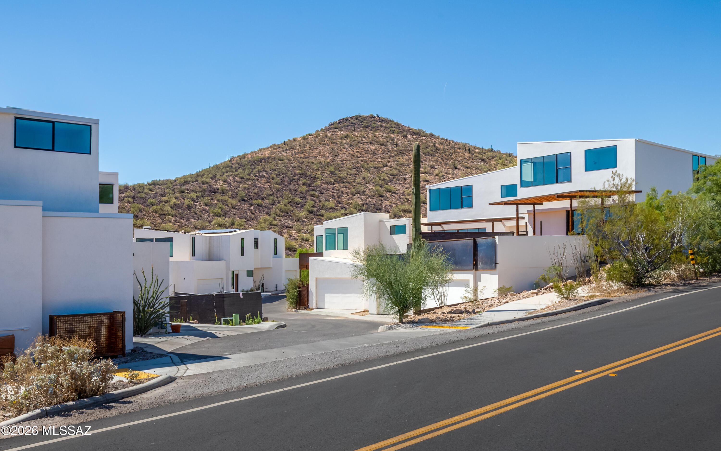 1372 W Sentinel View Loop W