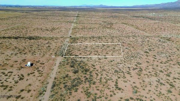 ADDRESS PRIVATE, MCNEAL, AZ 85617 - Image c976cdac57486ece6e2fccb6dcf1ca61/2793110645