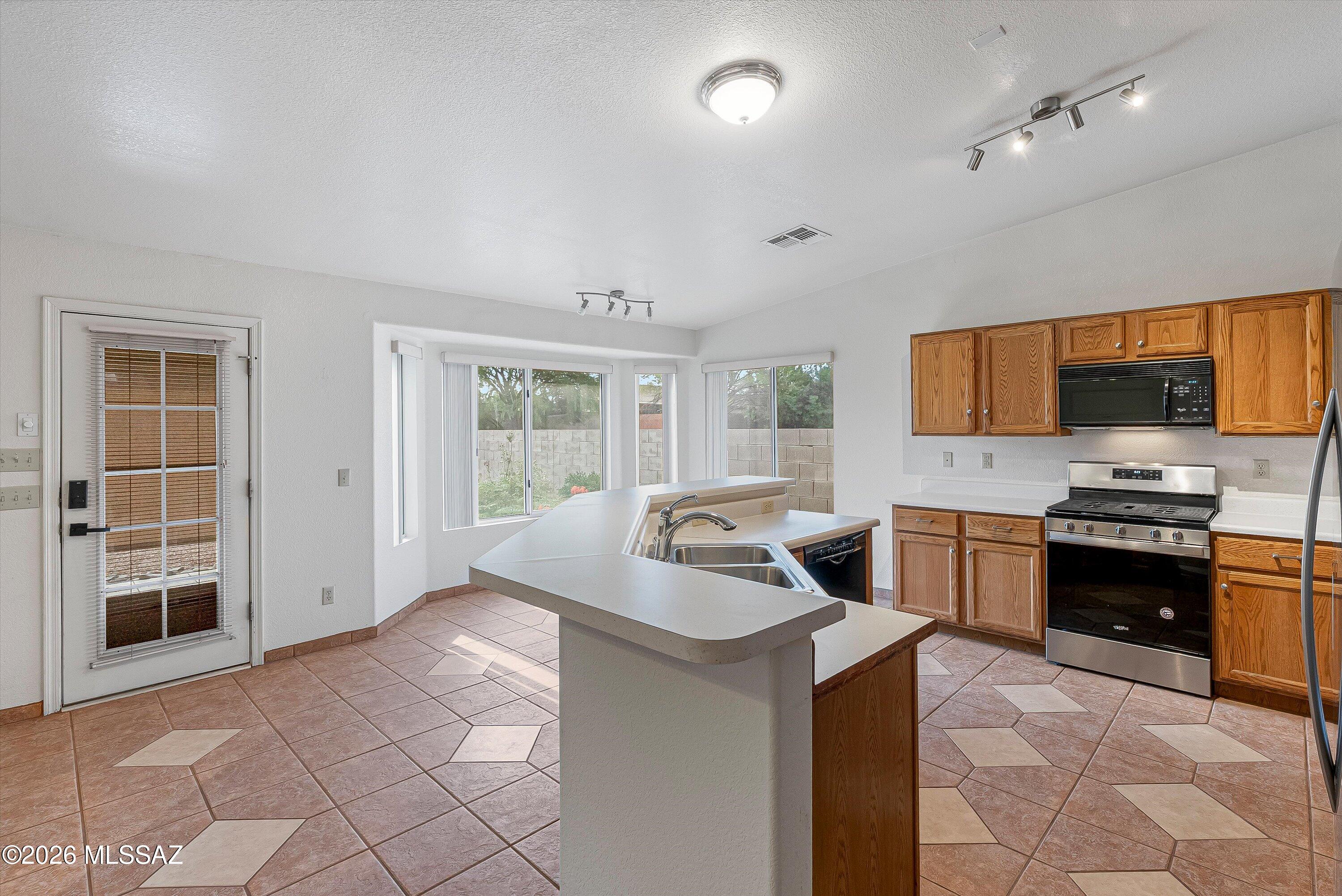 Horizons at Rita Ranch (1-71) - Residential