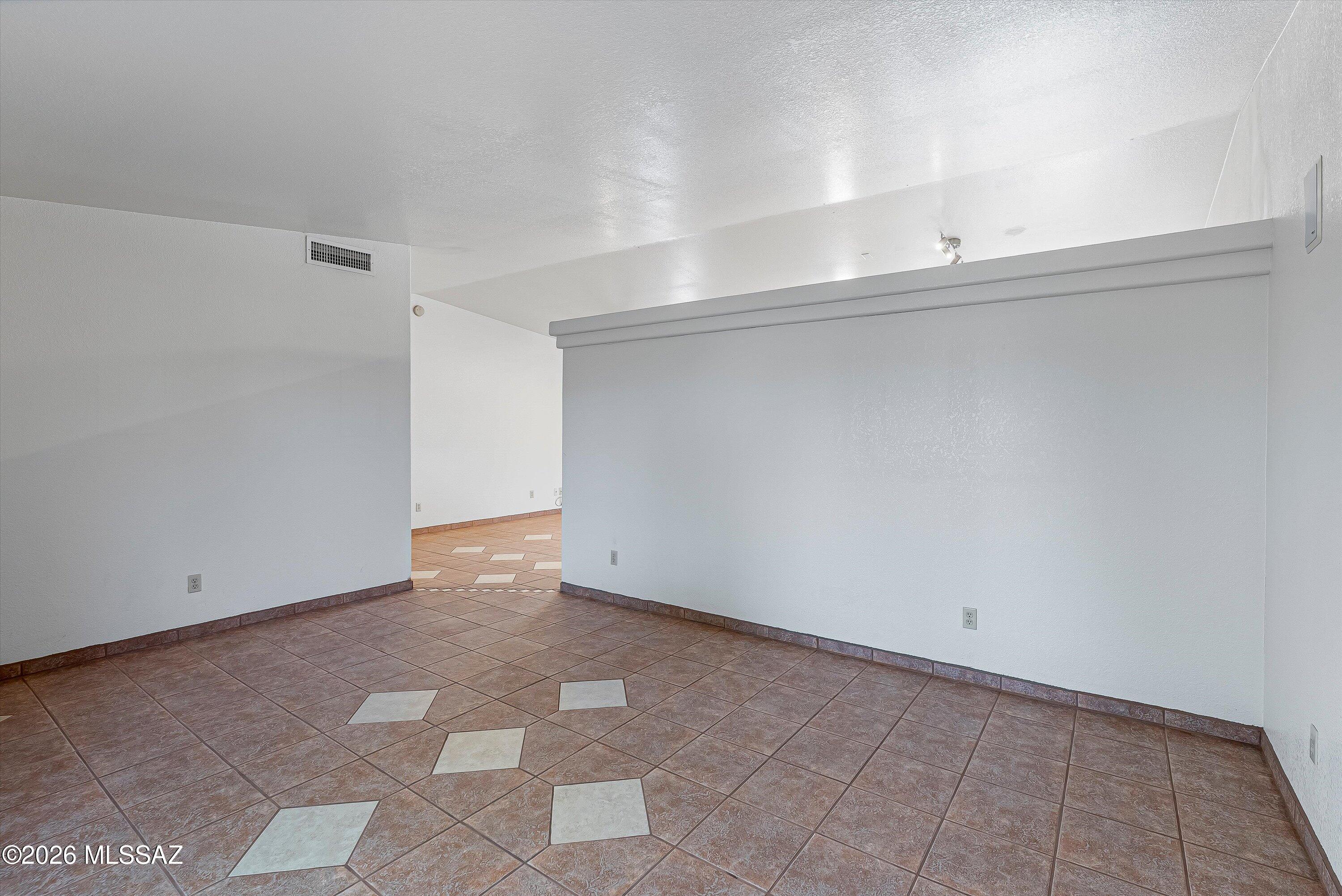 Horizons at Rita Ranch (1-71) - Residential
