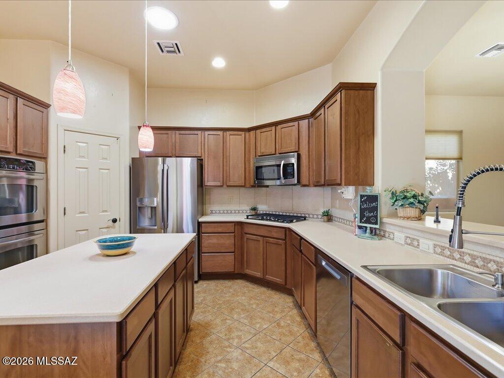 10414 E Jarod James Place