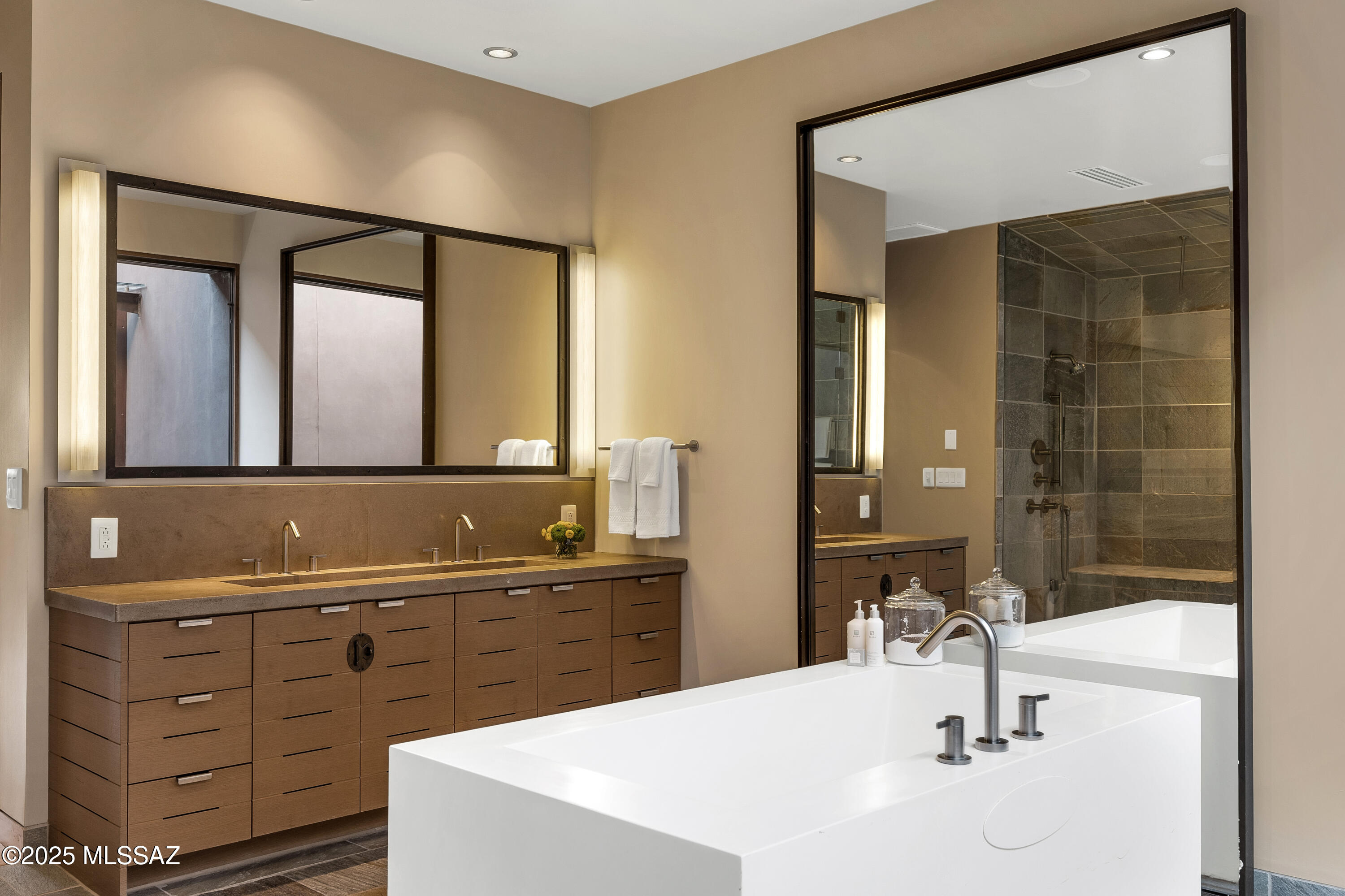 Miraval Blocks 1-5 - Residential