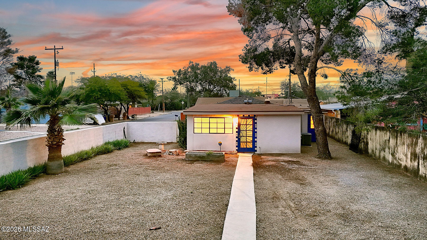 3156 E Towner Street