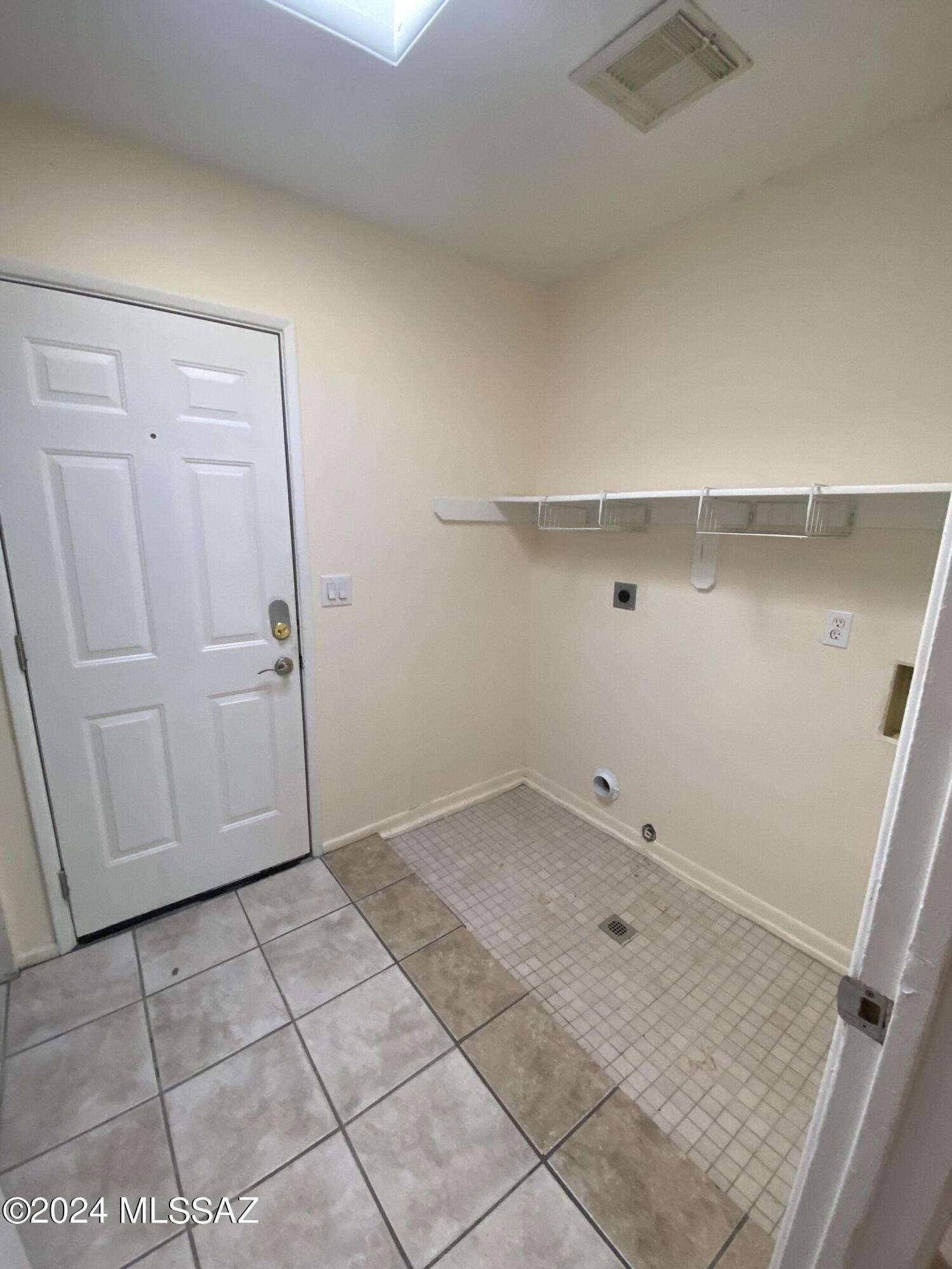 Cloverleaf Townhouses (1-63) - Residential Lease