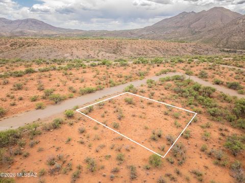 437 Circulo Uva 10 Rio Rico AZ 85648